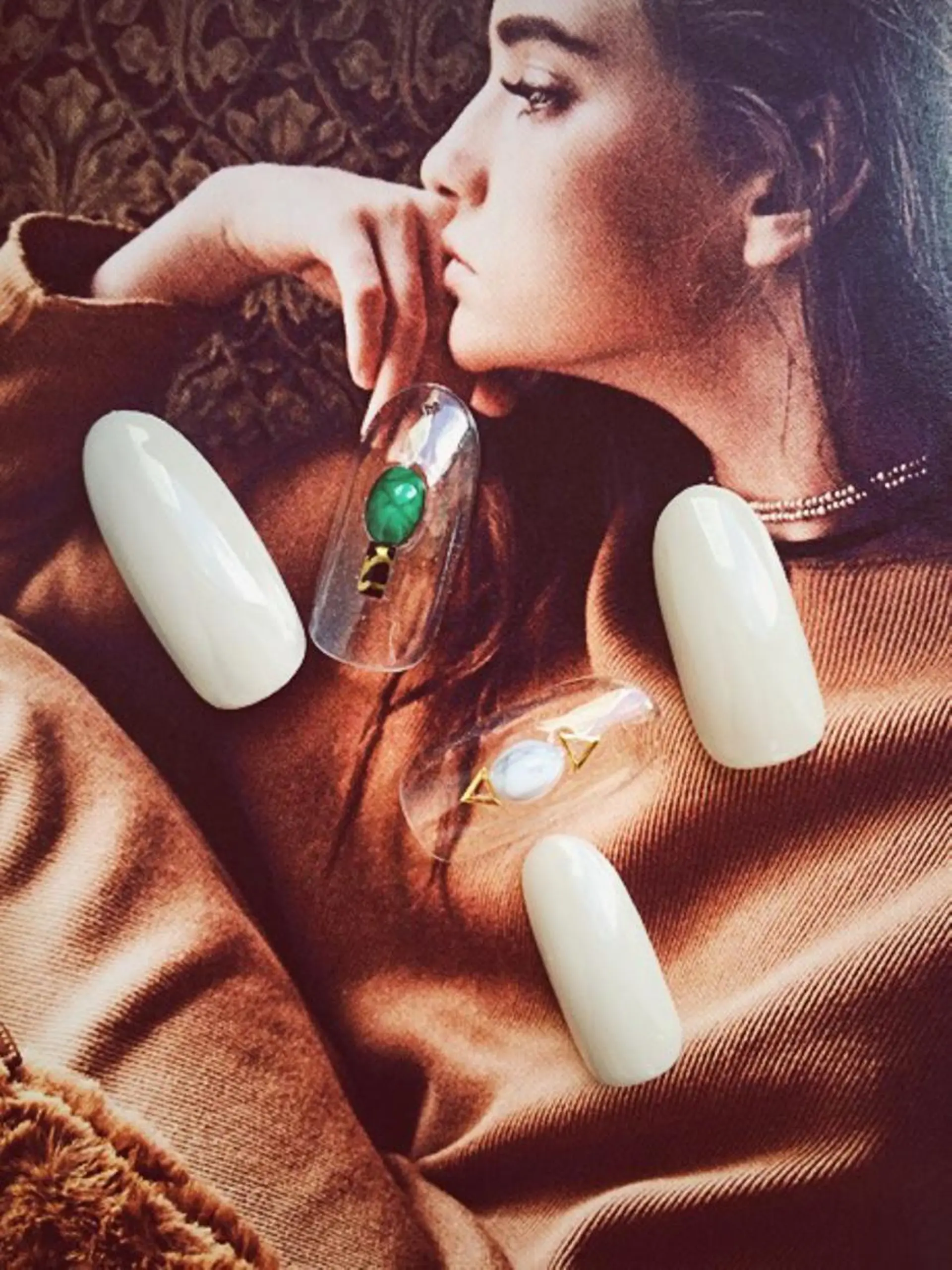 ネイル シンプルネイル nail atelier AMBER所属・saori .の眉毛・アイブロウイメージ