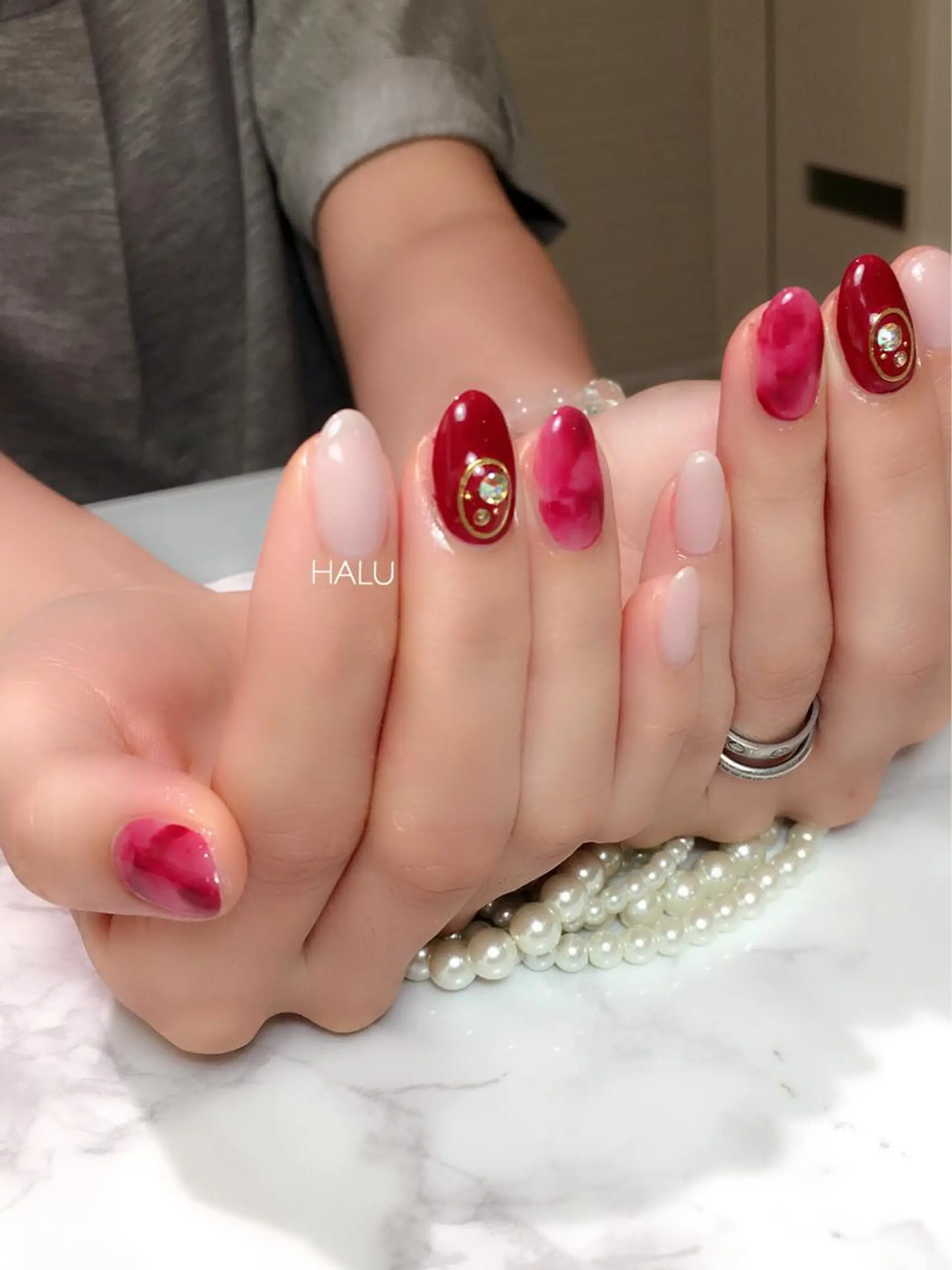 ネイル べっ甲ネイル ボルドー 赤色 シンプルネイル HALU ハルのネイルデザイン
