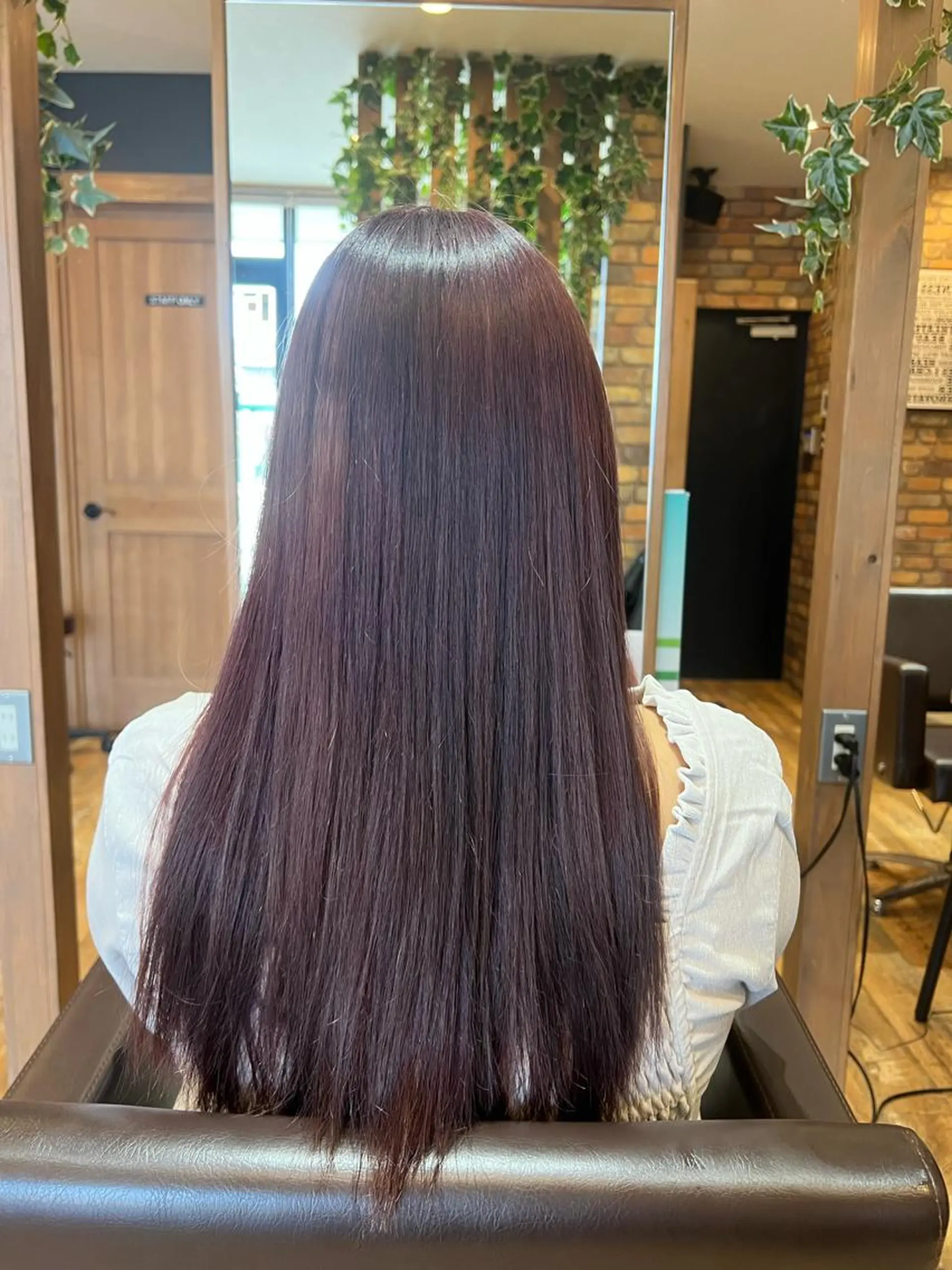 カラー アッシュ ピンクカラー ピンクアッシュ アグヘアニコ大垣所属・山口 日和のヘアスタイル