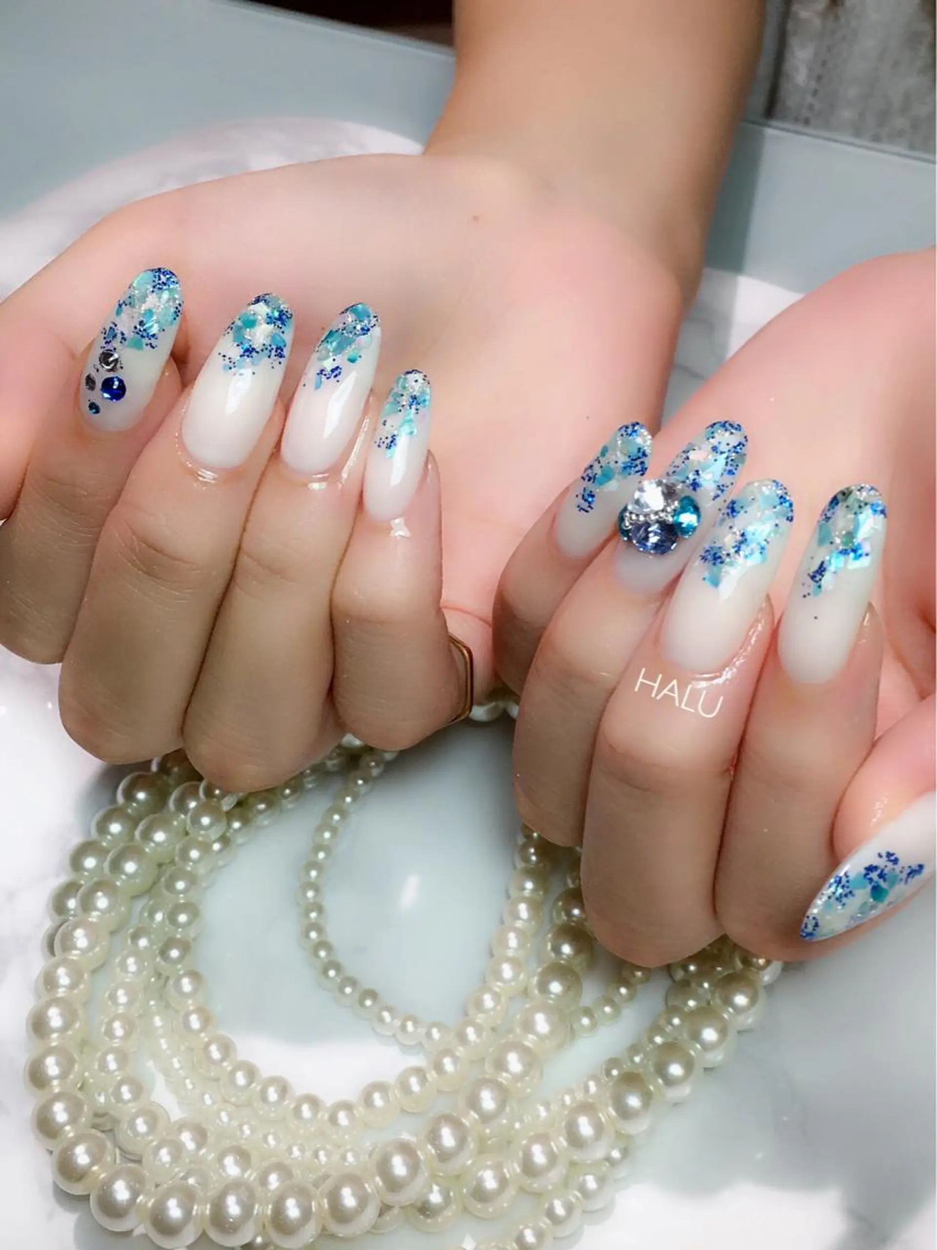 ネイル ブルー キラキラネイル ストーンネイル HALU ハルのネイルデザイン