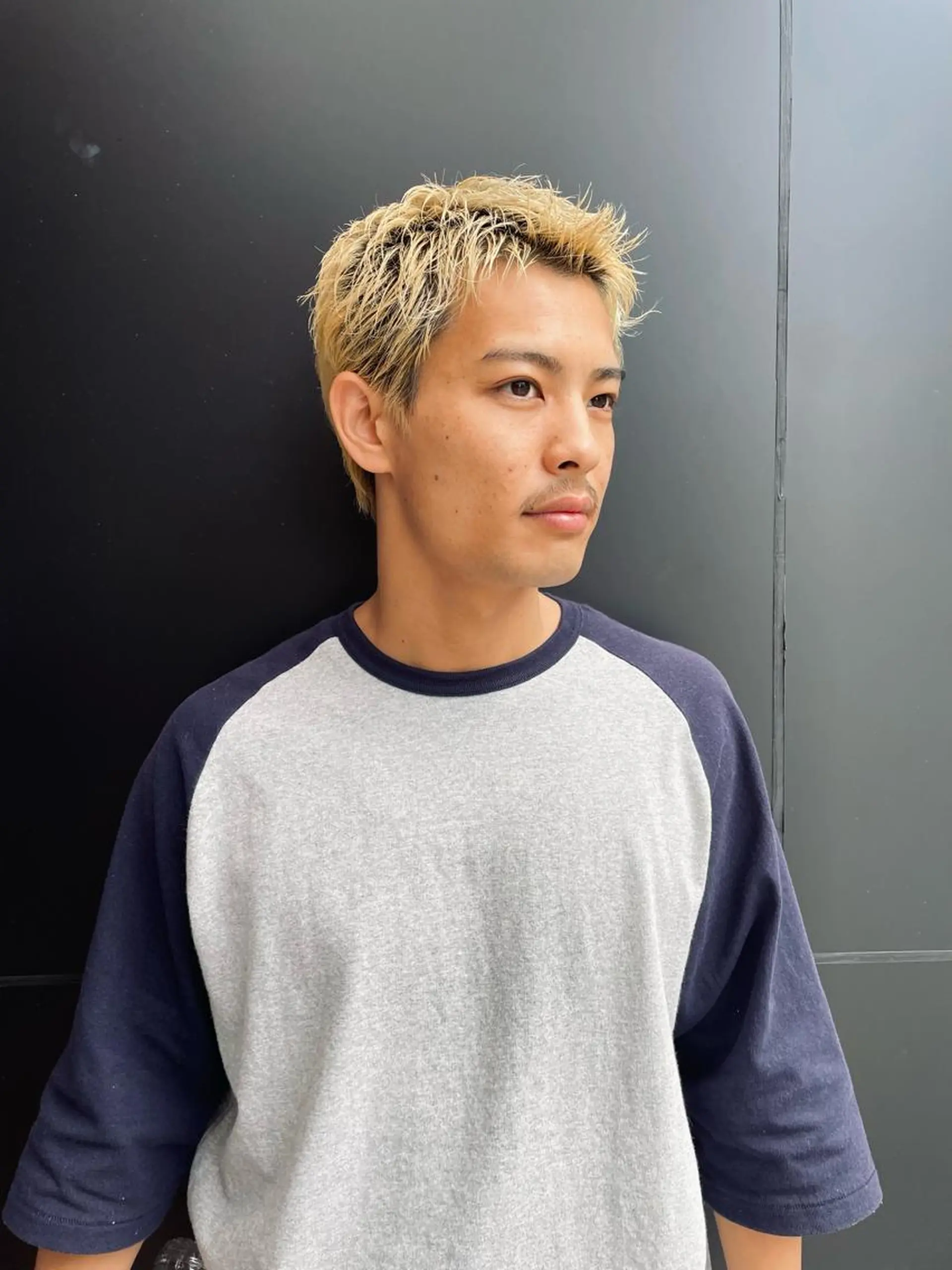カラー メンズ スパイキーパーマ 柏NO1 藤本葉のヘアスタイル