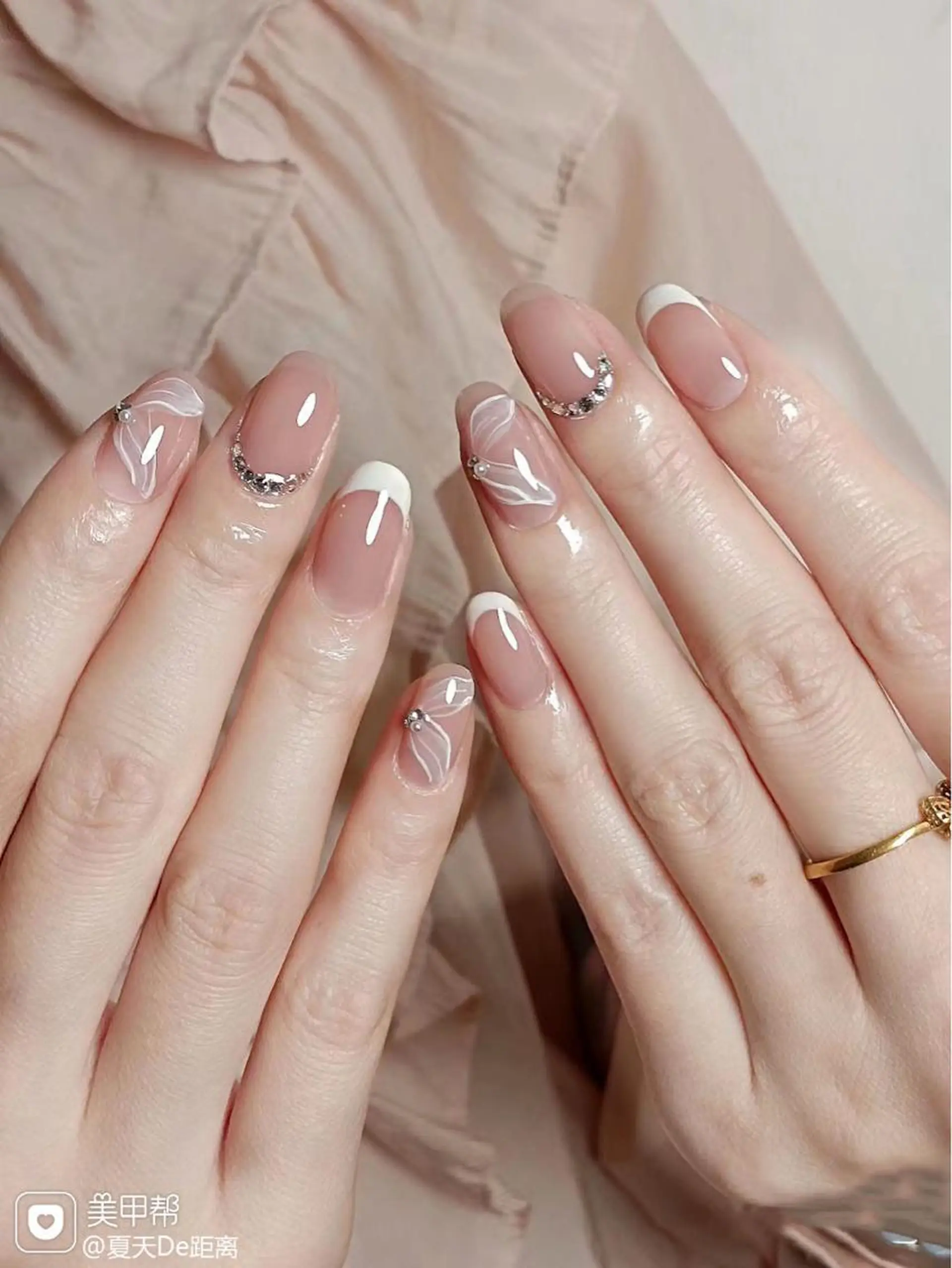 ネイル ハンドネイル AngelChris ビューティーサロンのネイルデザイン