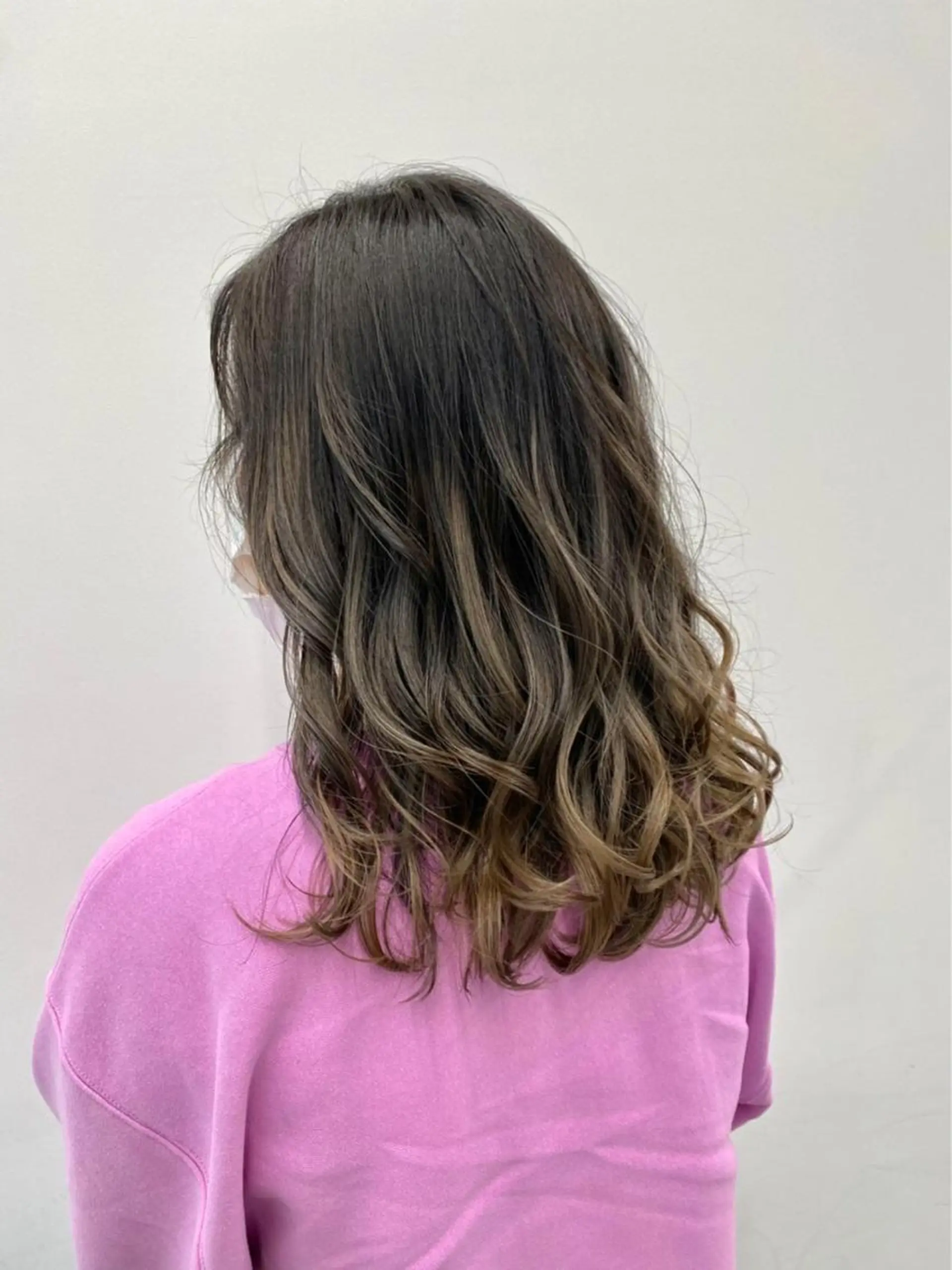 セミロング カラー ブラウンカラー グラデーションカラー ヘアカラー トリートメント 【公式】amble luxe池袋東口🩷のヘアスタイル