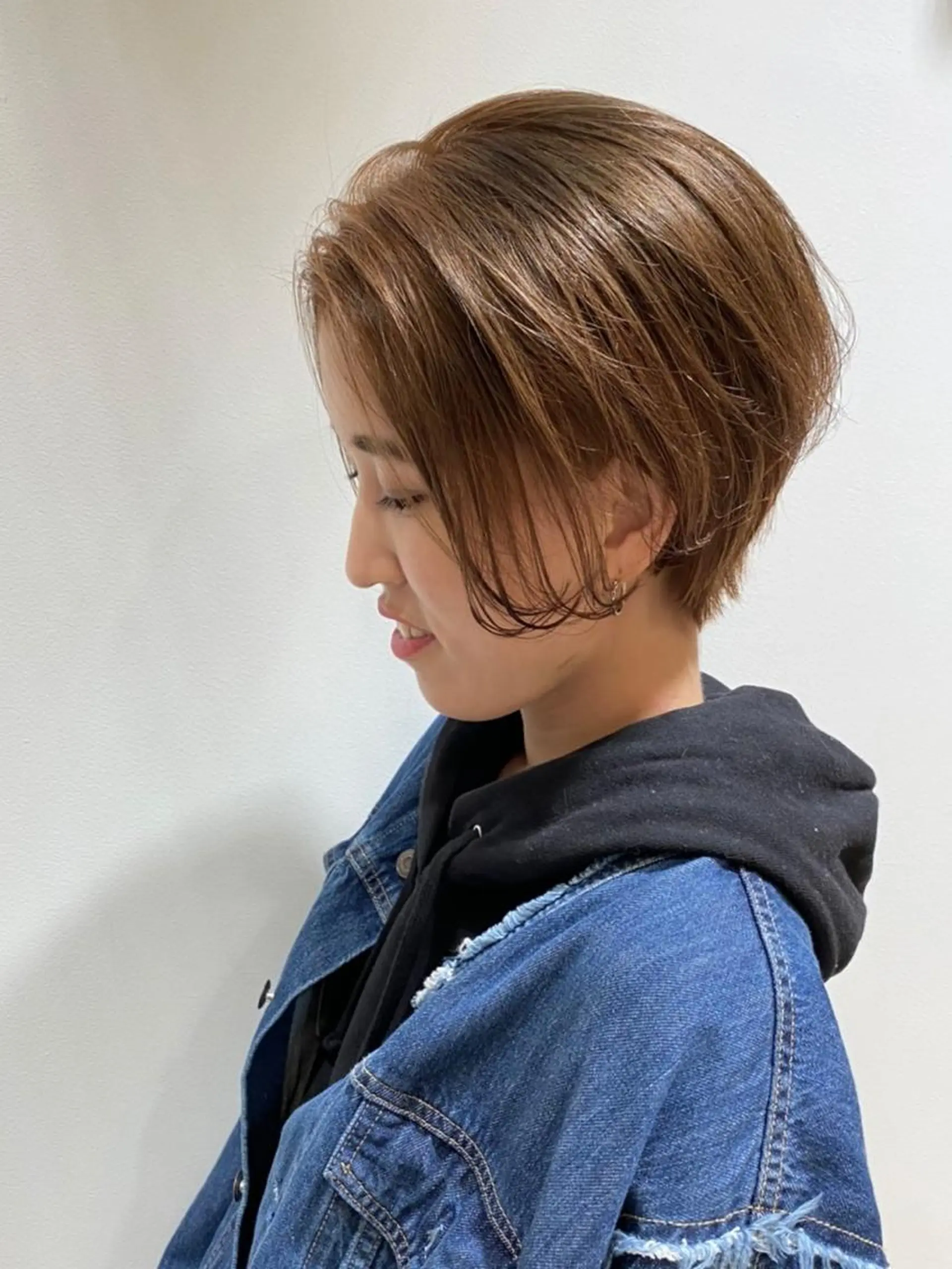 ショート カラー カット ヘアカラー トリートメント 🐺ウルフ/レイヤー 似合わせ‎🤍沙羅のヘアスタイル