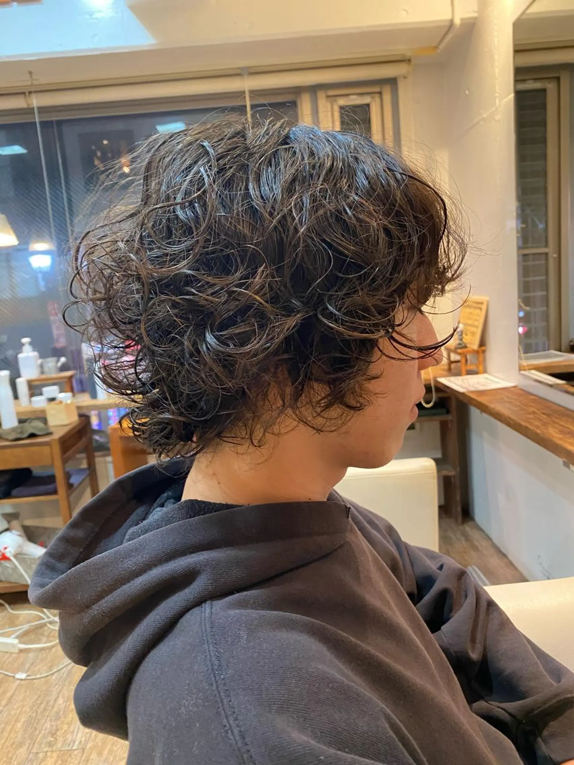 ミディアム パーマ メンズ ミディアムパーマ メンズパーマ カット パーマ STUDIO 4H所属・小山功陽 /メンズスタイルのヘアスタイル