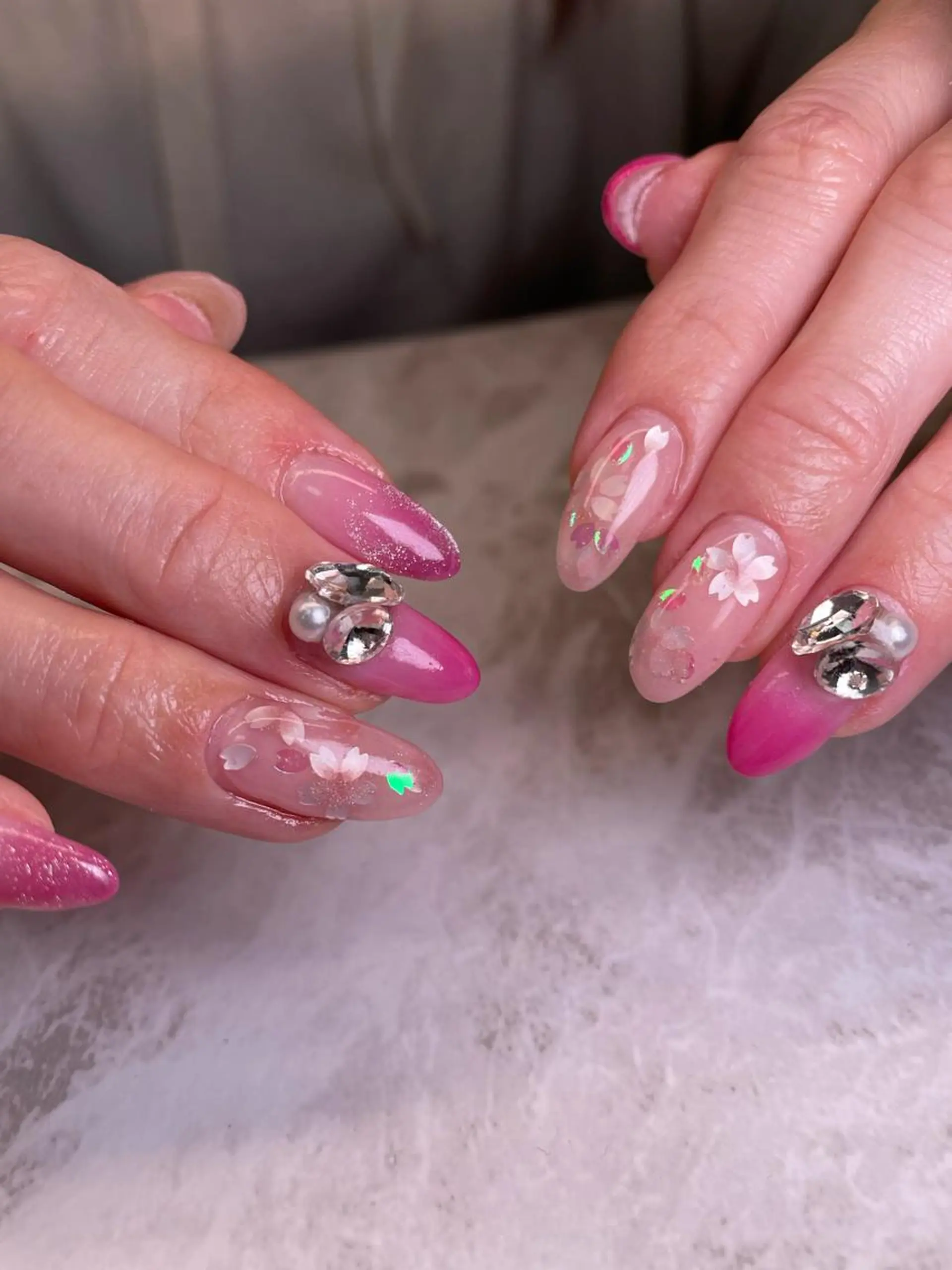 ネイル ハンドネイル YOUTH nails waxing所属・YOUTH natsumiのネイルデザイン