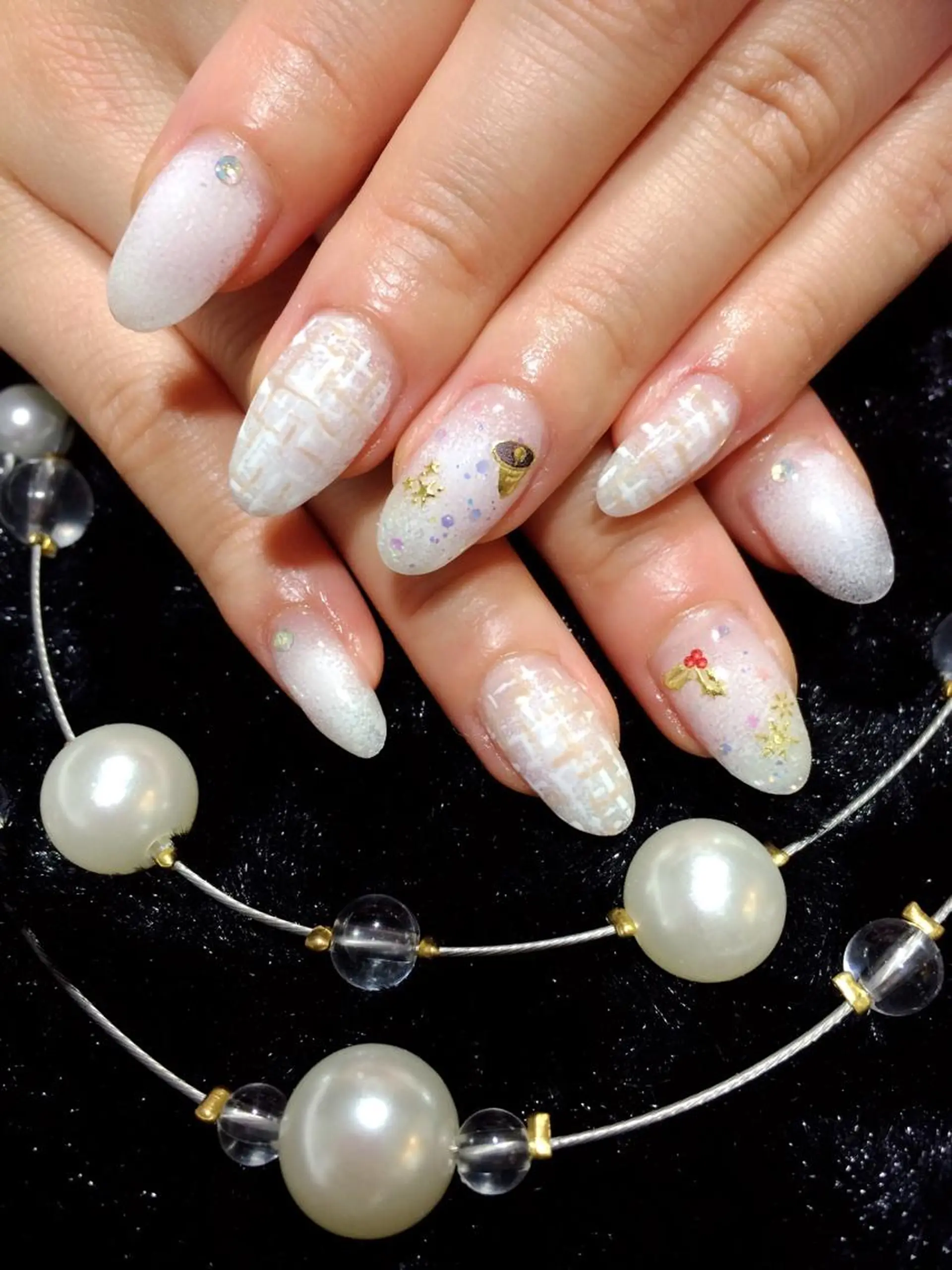 ネイル 冬ネイル クリスマス Sympa 𝓜iwako🐰ᩚのネイルデザイン