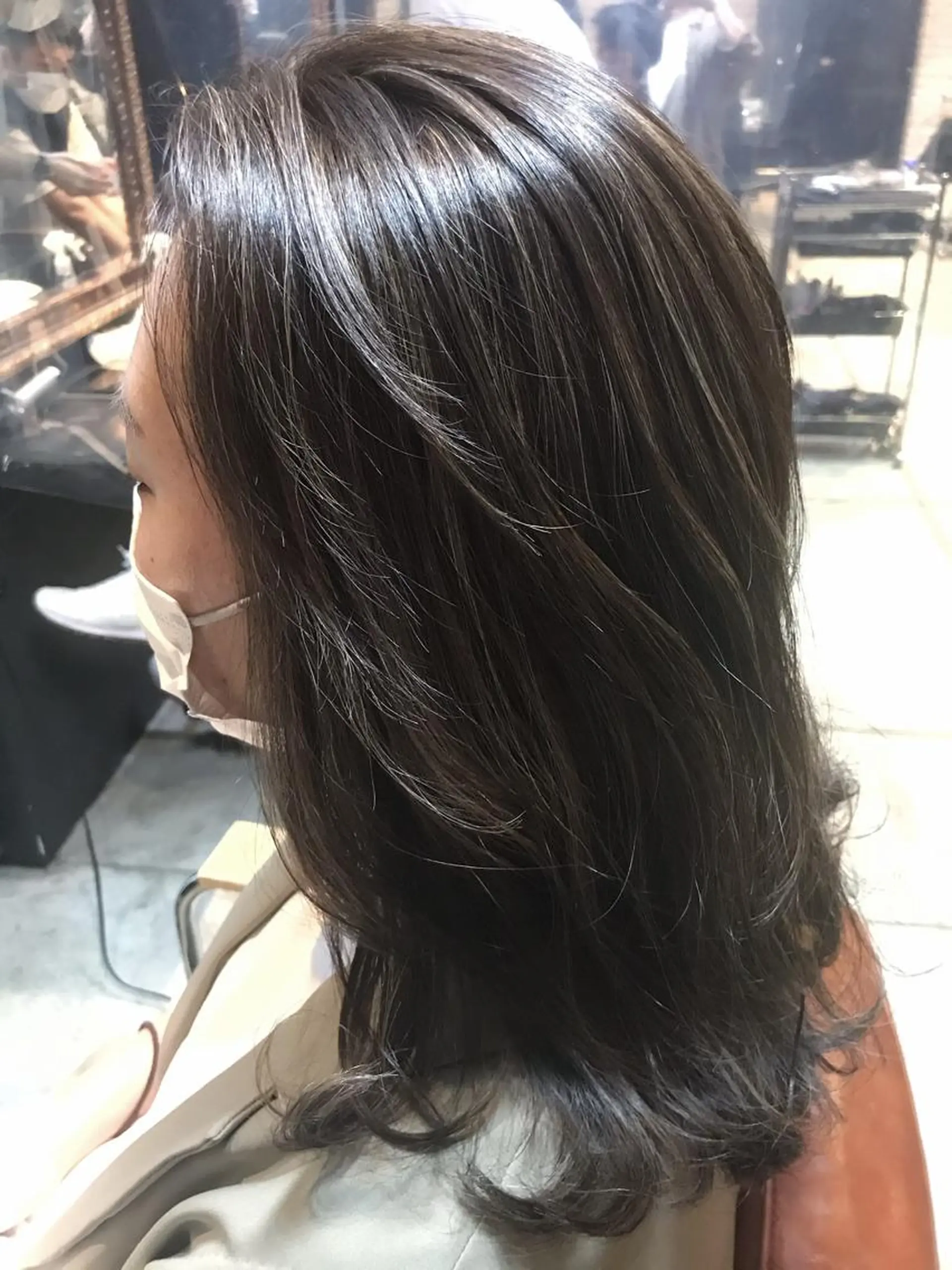 セミロング カラー 【N°deseo】 Hiromi🦋のヘアスタイル