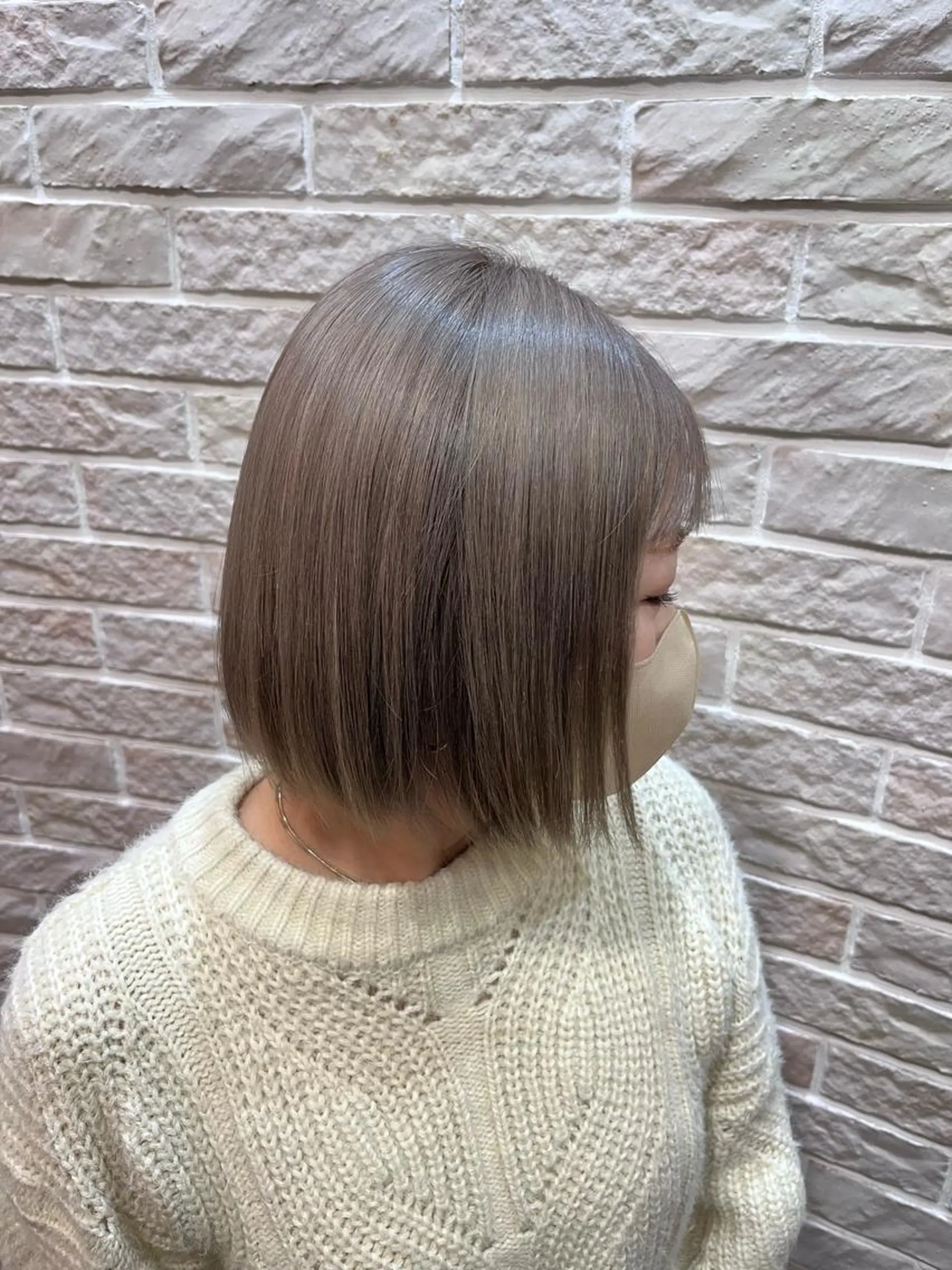 ミディアム カラー ブリーチ グレージュ カット ヘアカラー トリートメント enn.bleach by t.a.g所属・SHUNTA /ブリーチ/レイヤーのヘアスタイル