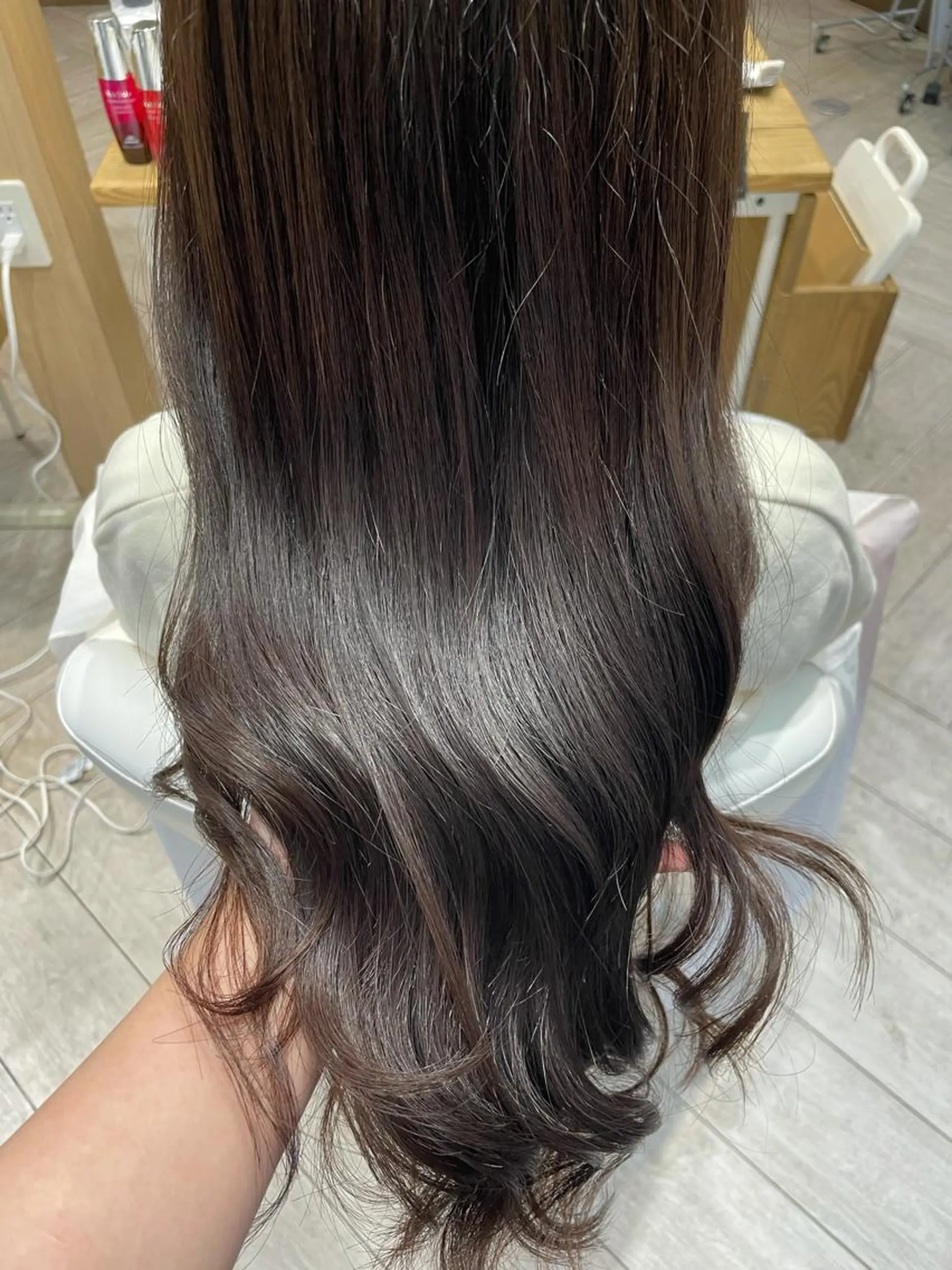 ロング トリートメント ヘアカラー トリートメント 亀山 由里菜のヘアスタイル