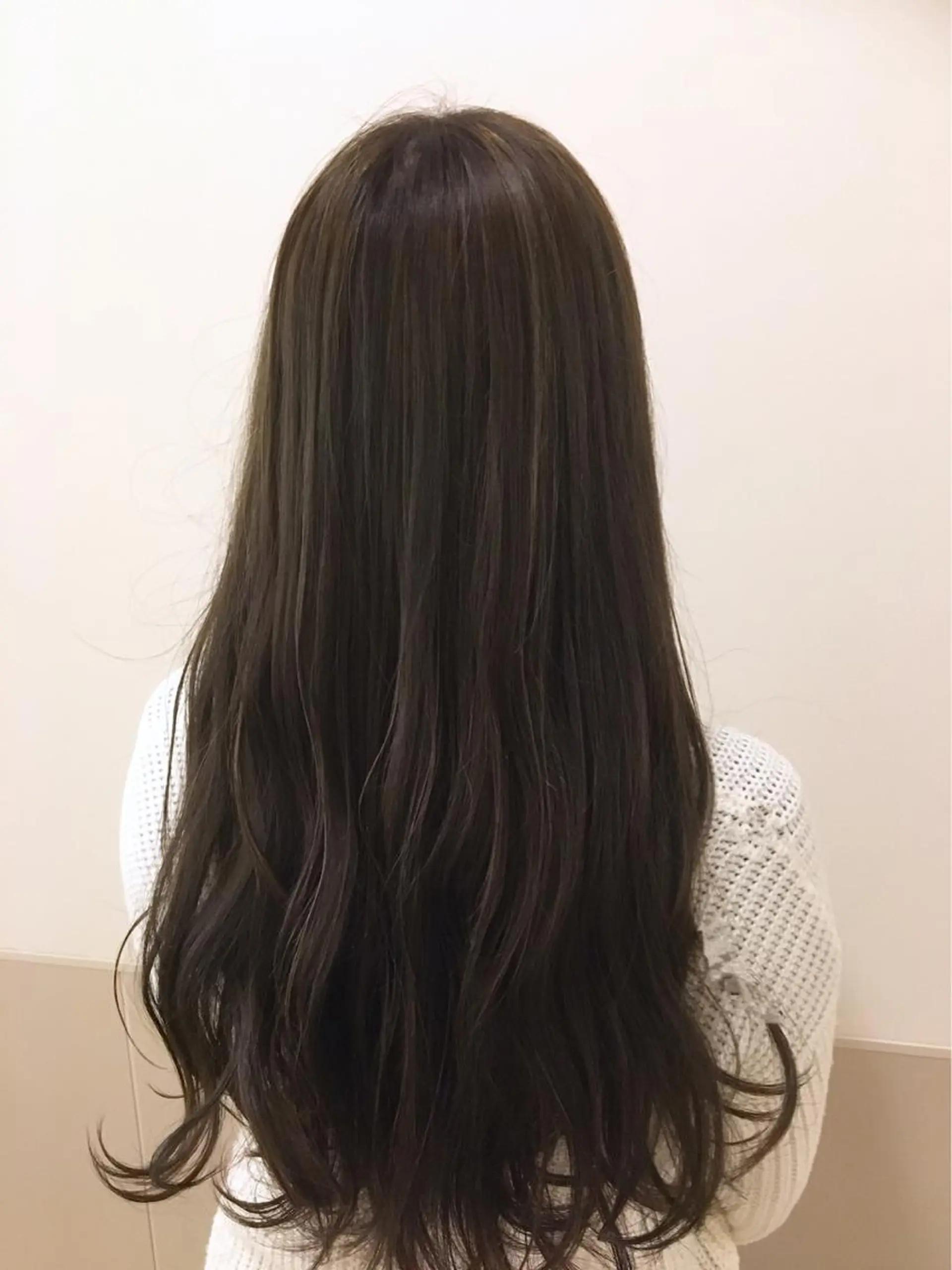 ロング ハイライト ブリーチなしダブル/ レイヤーカット 小棹のヘアスタイル