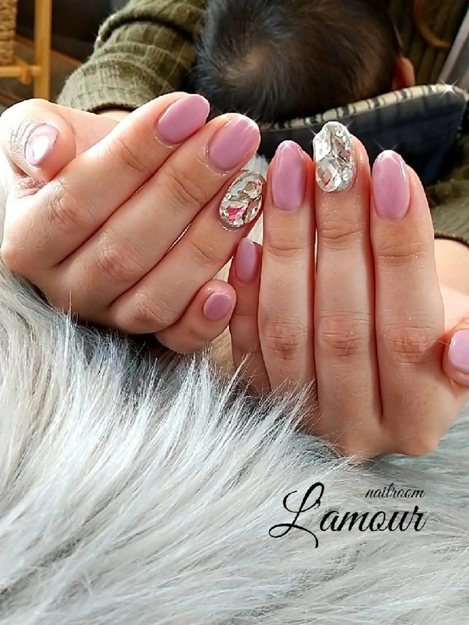 ネイル 赤色 L'amour 吹田市のネイルデザイン