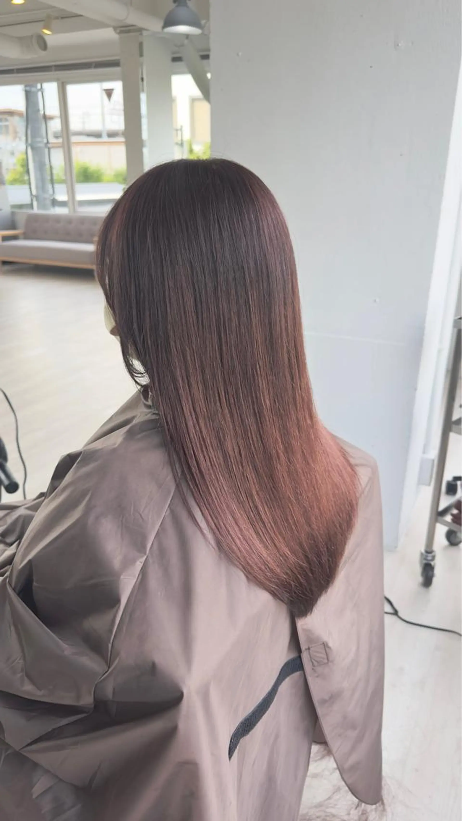ロング カラー テラモト カズヨシのヘアスタイル