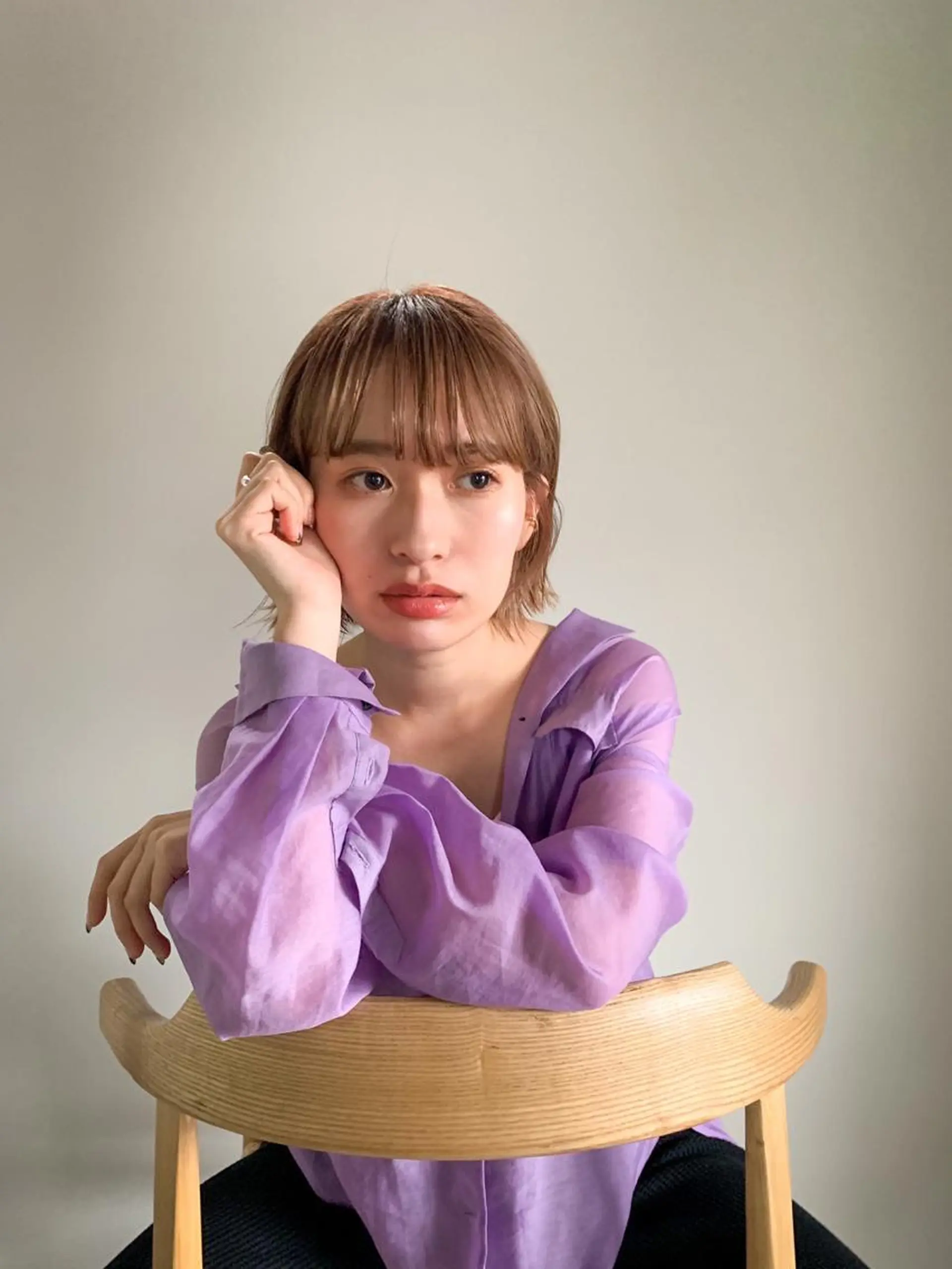 ショート カラー ベージュカラー ブリーチ ケアブリーチ ダブルカラー 柔らかブラウン/顔周 りレイヤー♡ユウシのヘアスタイル