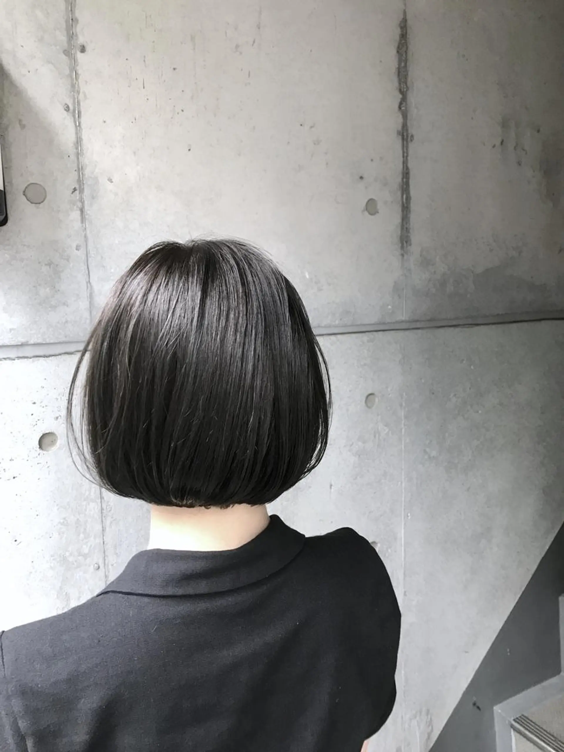 ショート カラー アッシュ 黒髪 ボブ lok[ロク] 高田馬場のヘアスタイル