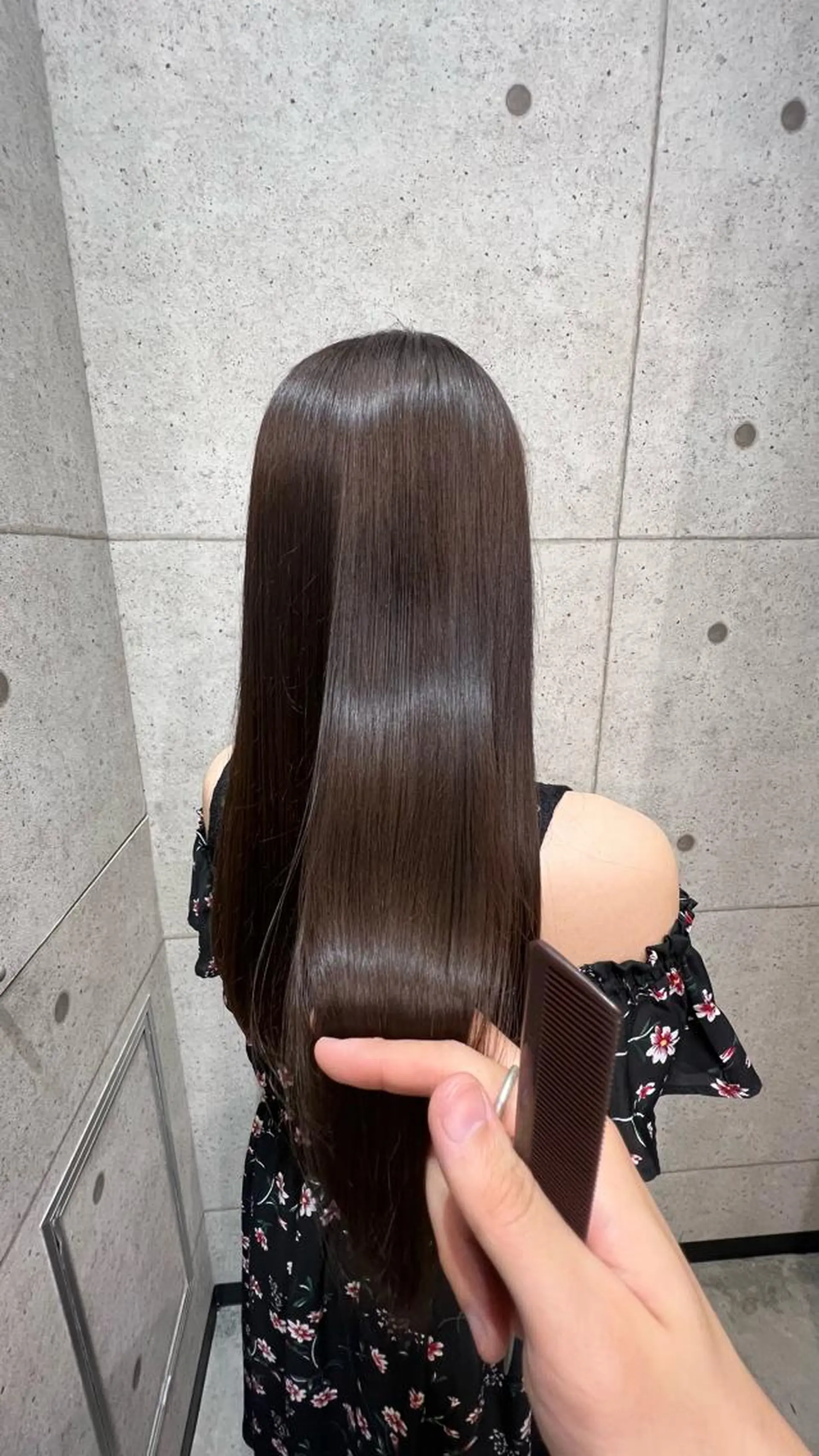 ロング 【アイブロウもできる 美容師】和田爽良のヘアスタイル