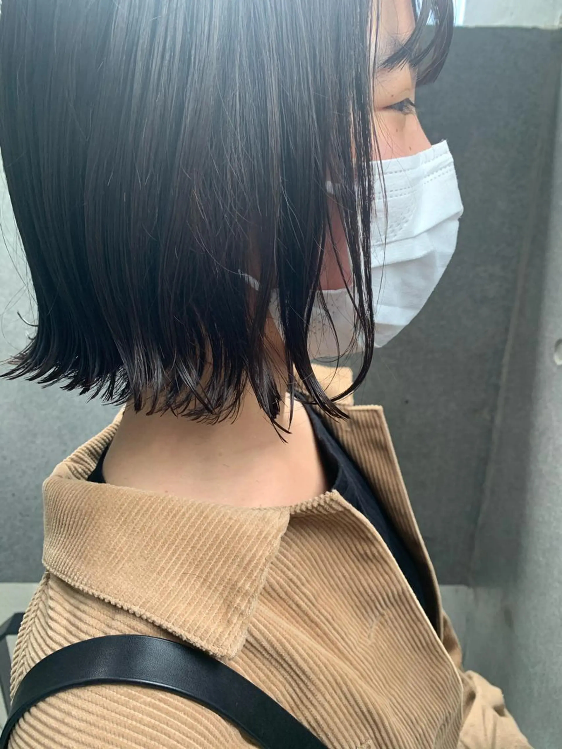 ショート カラー ヘアアレンジ サナ🌱 切りっぱなしボブのヘアスタイル