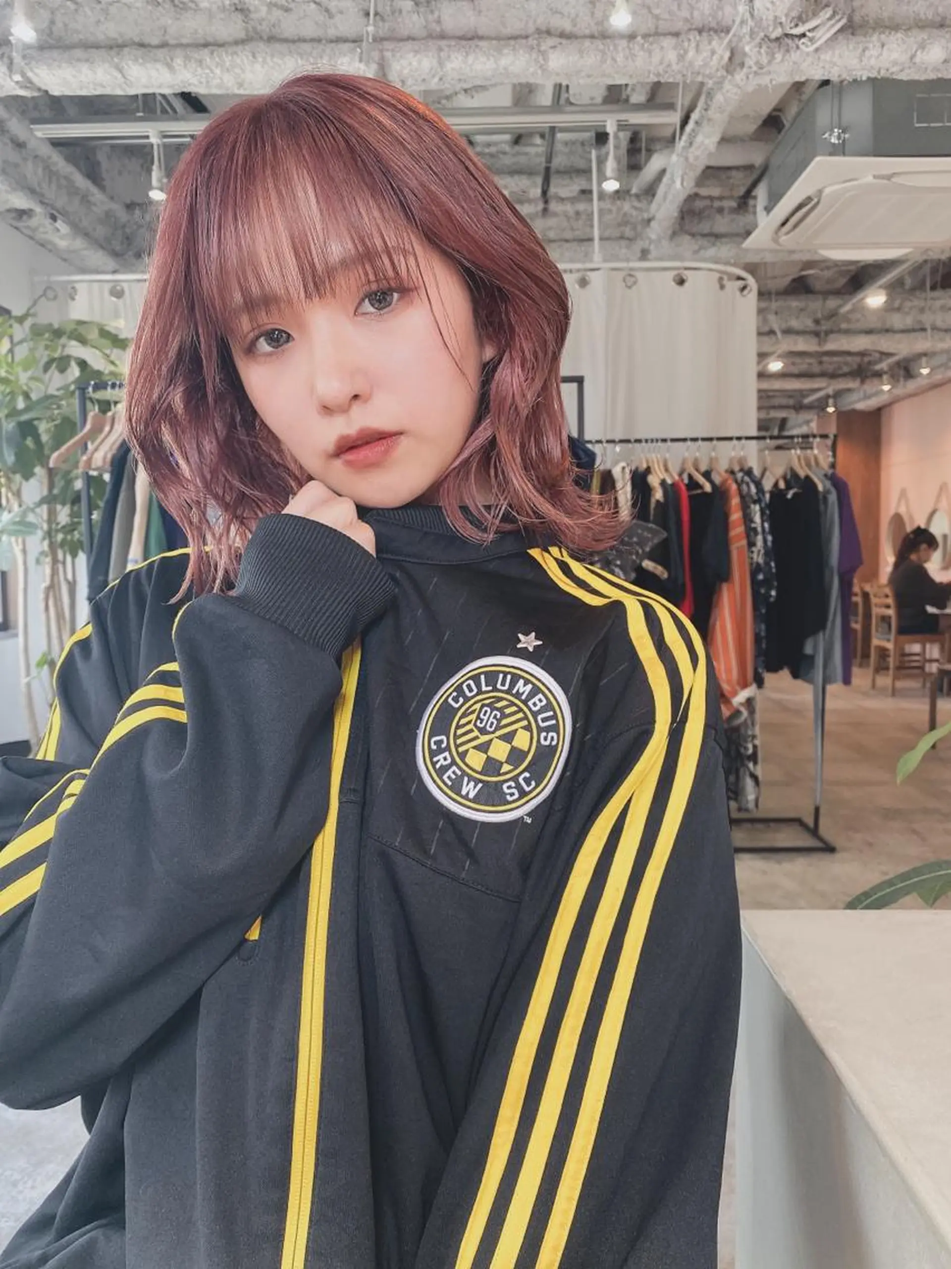 ミディアム LATTE  渋谷所属・♡レイヤーカット れお♡のヘアスタイル