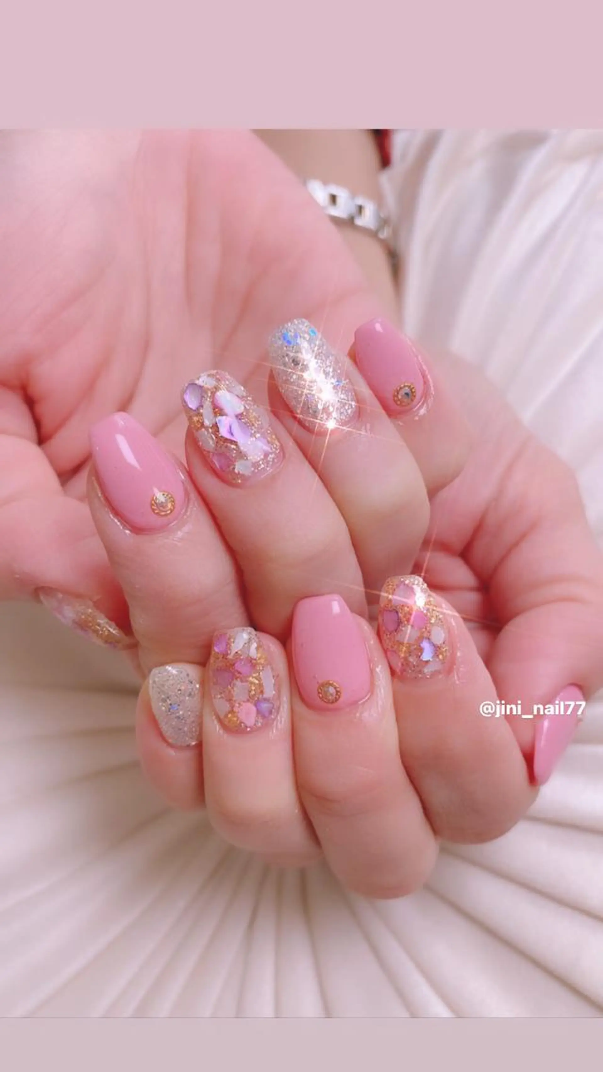 ネイル ハンドネイル JINI NAIL所属・ジニ ネイルのネイルデザイン