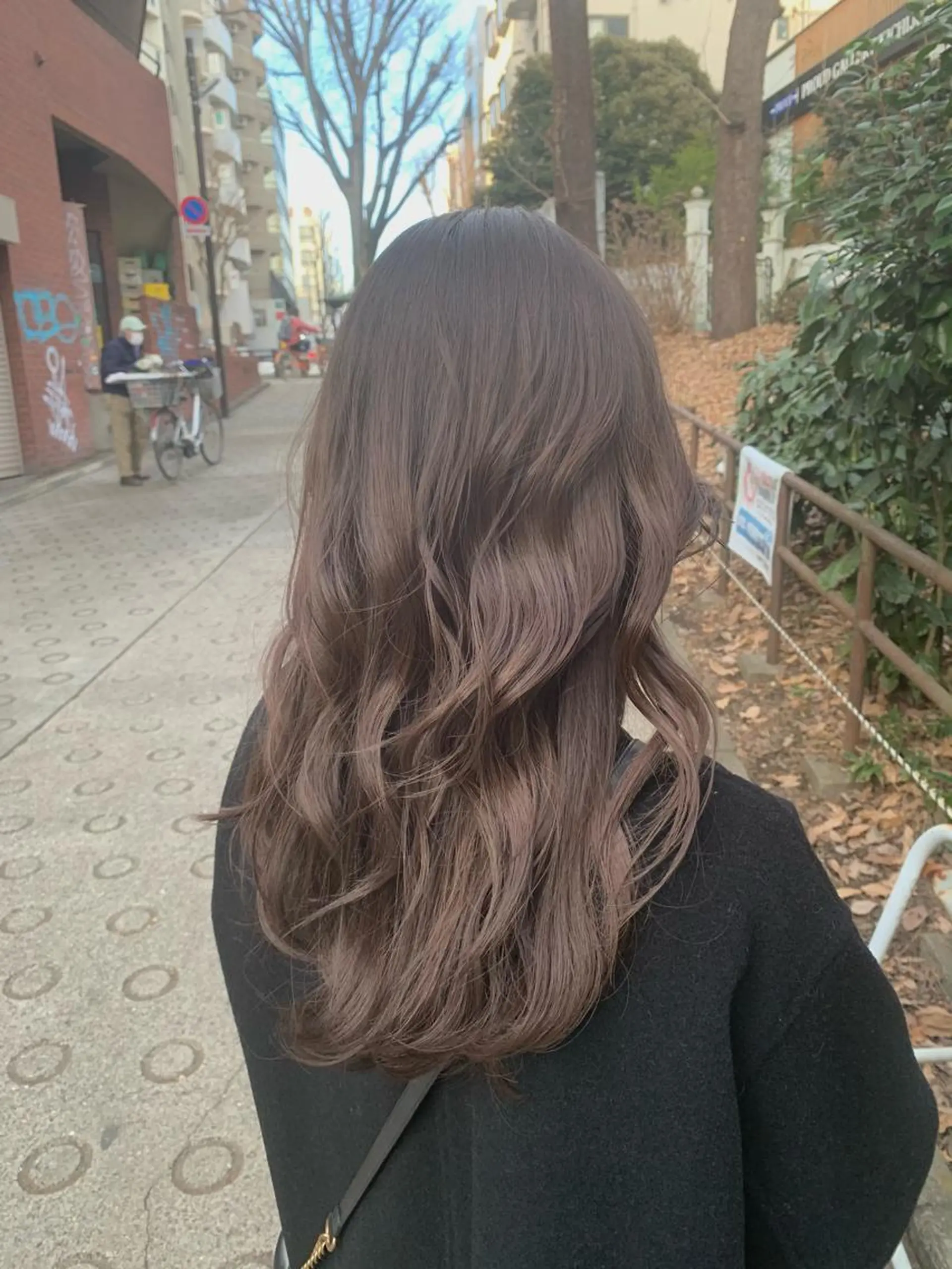 ロング カラー ベージュカラー ダブルカラー グレージュ カット ヘアカラー トリートメント little 小濱彰太のヘアスタイル