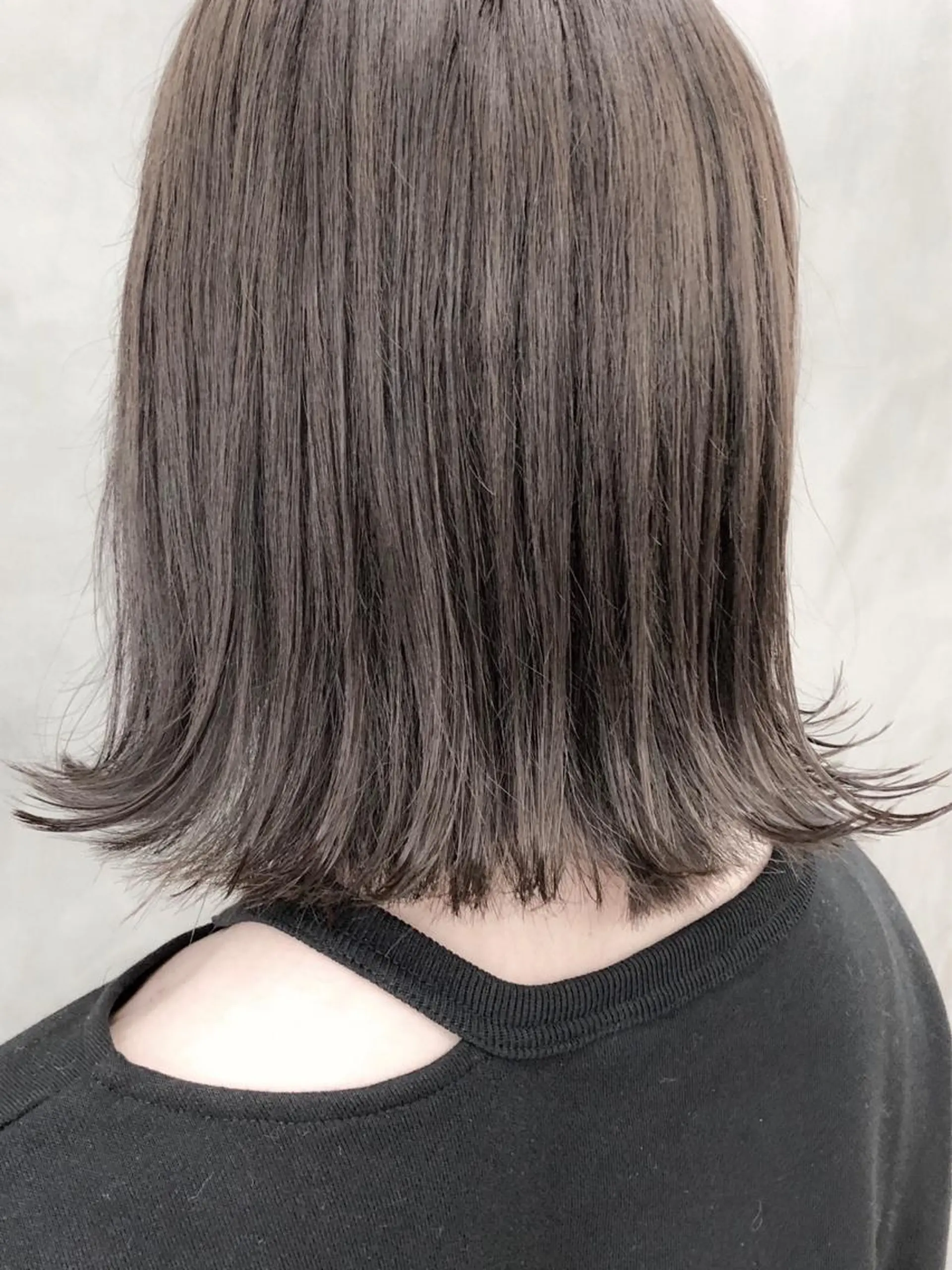 カラー グレージュ ショート・ボブ 徳竹淳一のヘアスタイル