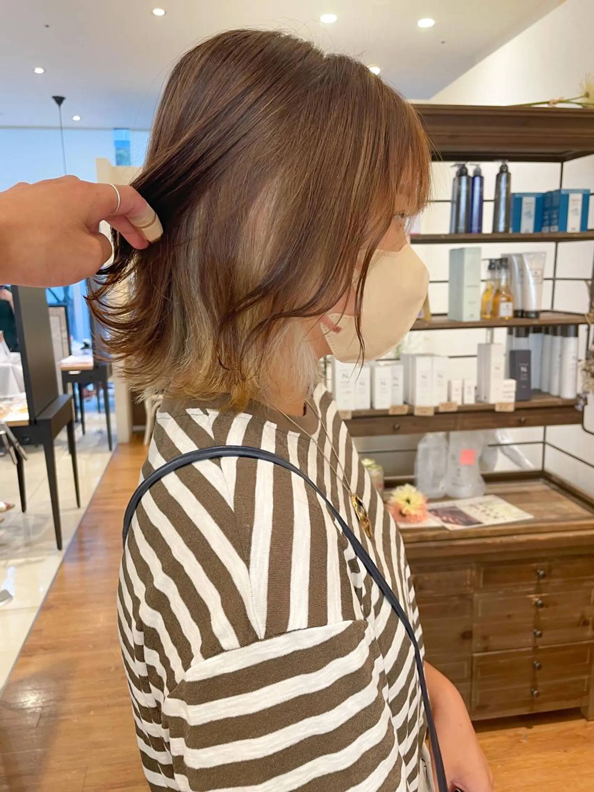 ショート カラー ベージュカラー インナーカラー ホワイトベージュ ヘアカラー 髪質改善/ブリーチ 田代 龍我のヘアスタイル