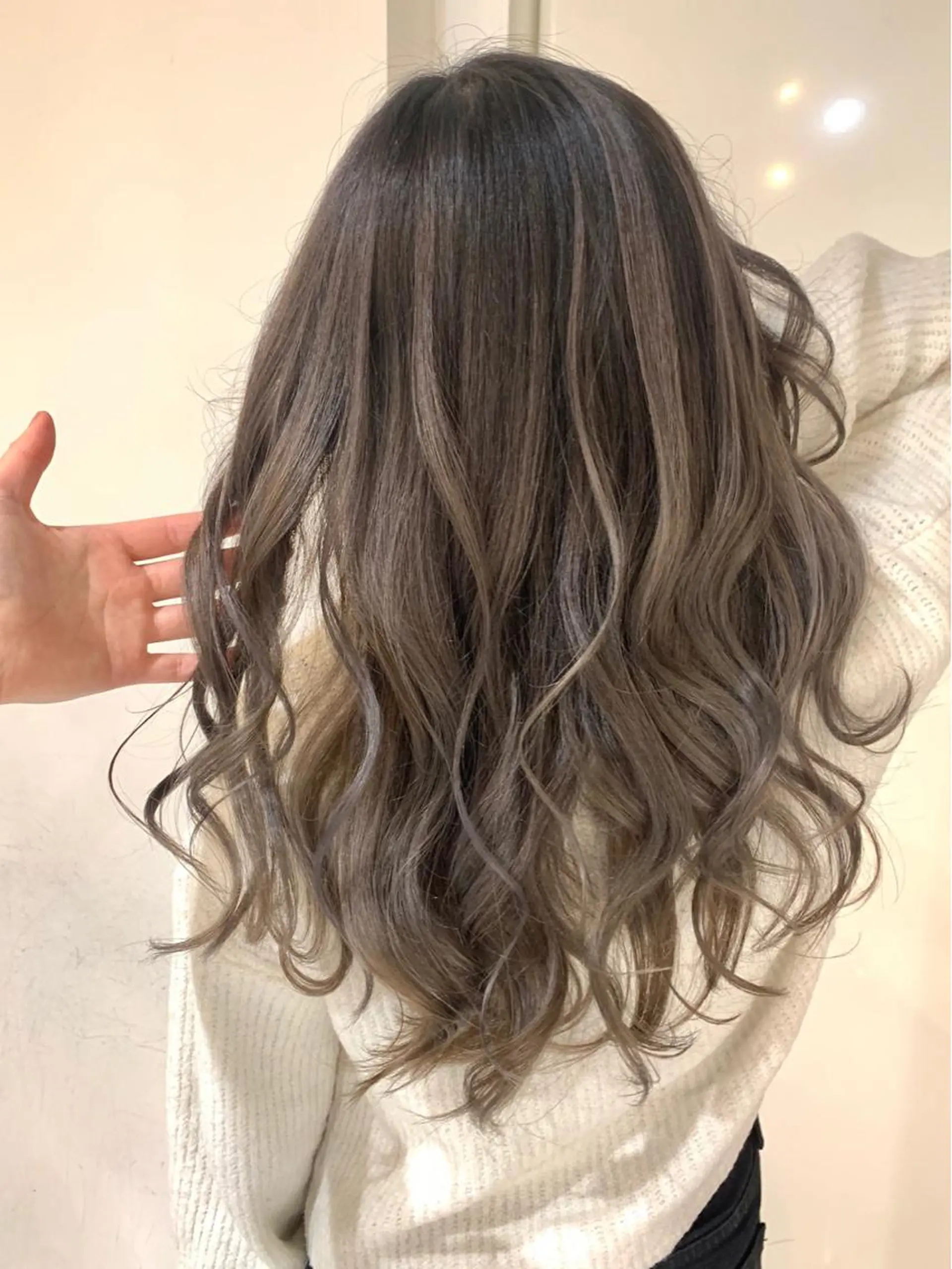 ロング カラー パーマ ヘアアレンジ 透明感カラー ハイライトカラー ハイライト 【公式】amble luxe池袋東口🩷のヘアスタイル