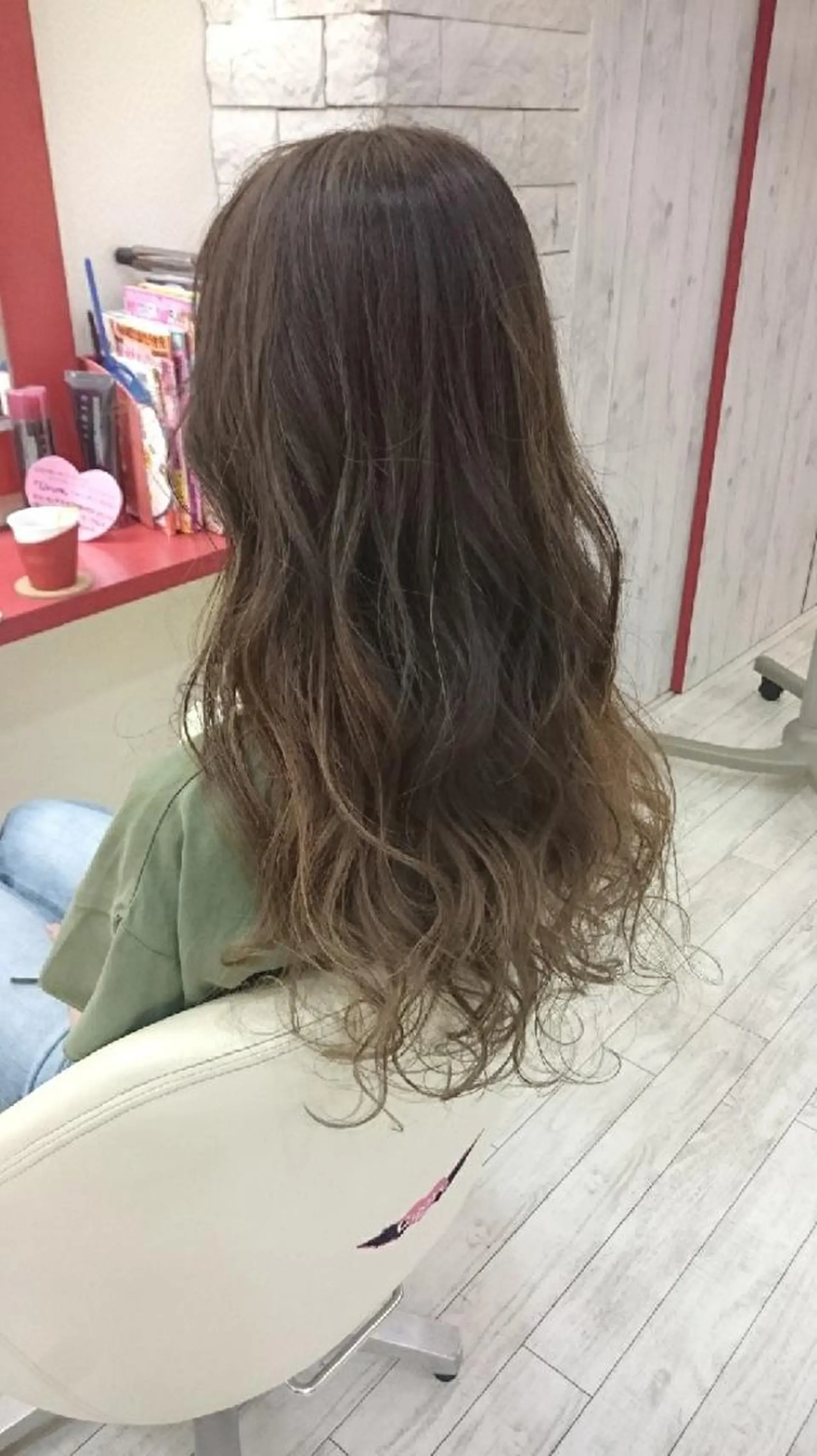 ロング カラー グラデーションカラー メッシュ Le Lien カジのヘアスタイル