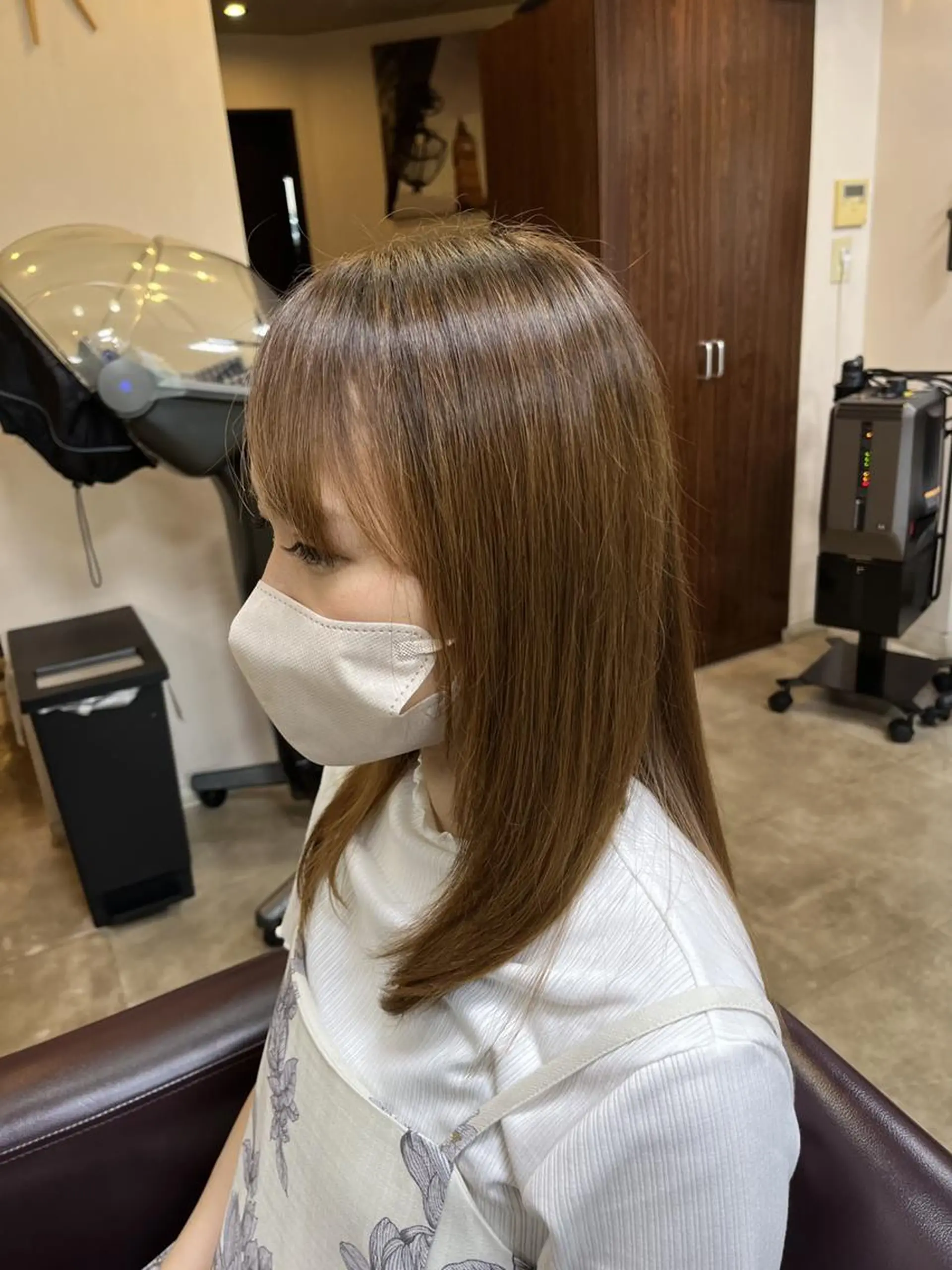 セミロング 顔周りカット レイヤーカット トリートメント カット トリートメント 澤崎 希望のヘアスタイル