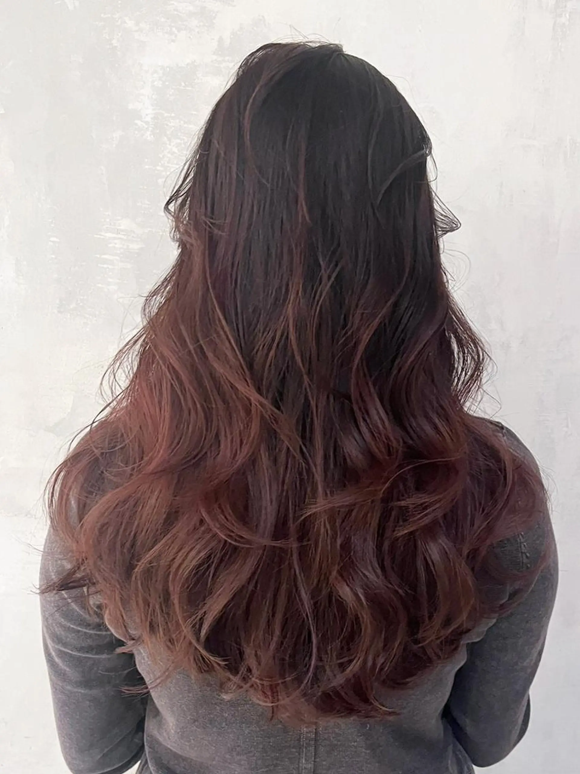 カラー セミロング ピンクカラー レイヤーカット カット ヘアカラー トリートメント ITbyALBUM 松戸のヘアスタイル