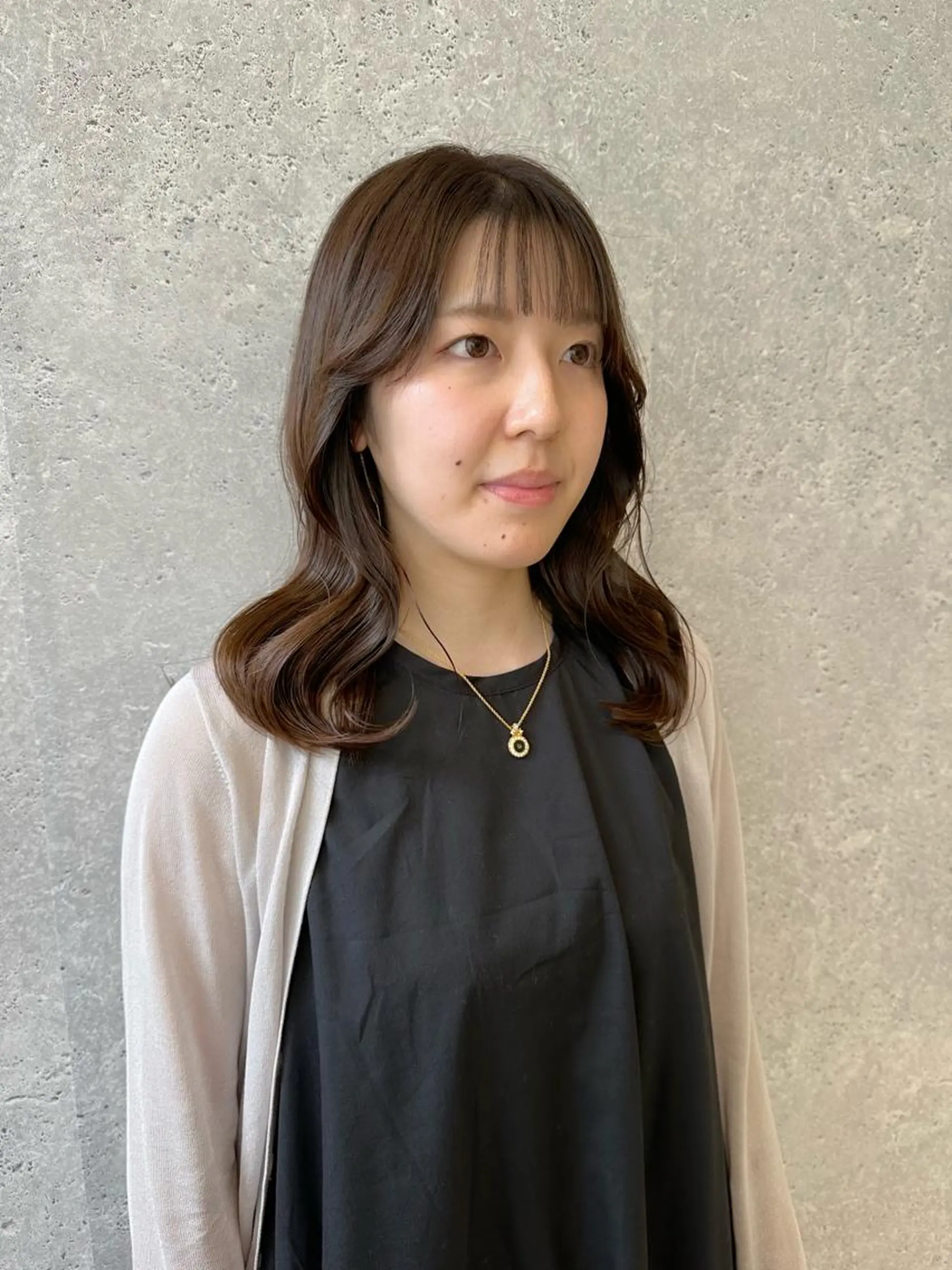 セミロング くびれヘア 韓国風ヘア くびれレイヤー レイヤーカット 🩰 柔らかいカラー tomomi🌛のヘアスタイル