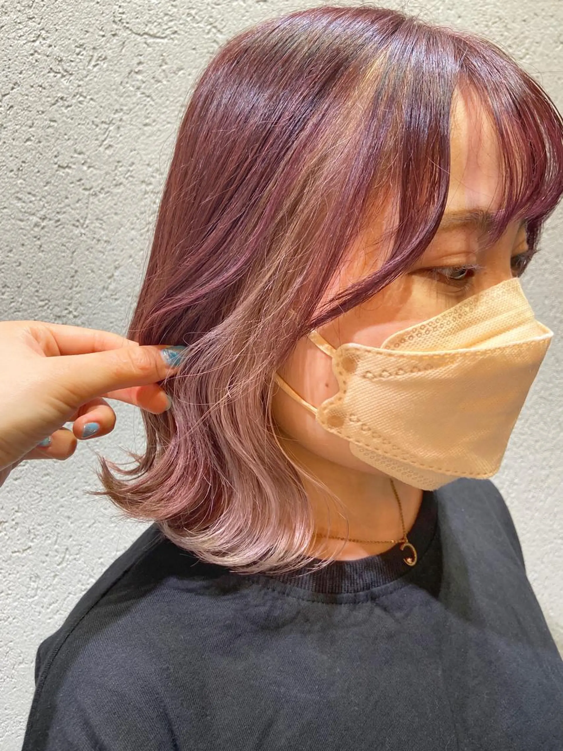 ショート カラー ベージュカラー ブラウンカラー ピンクカラー ピンクブラウン ホワイトベージュ ノイシキ サキのヘアスタイル