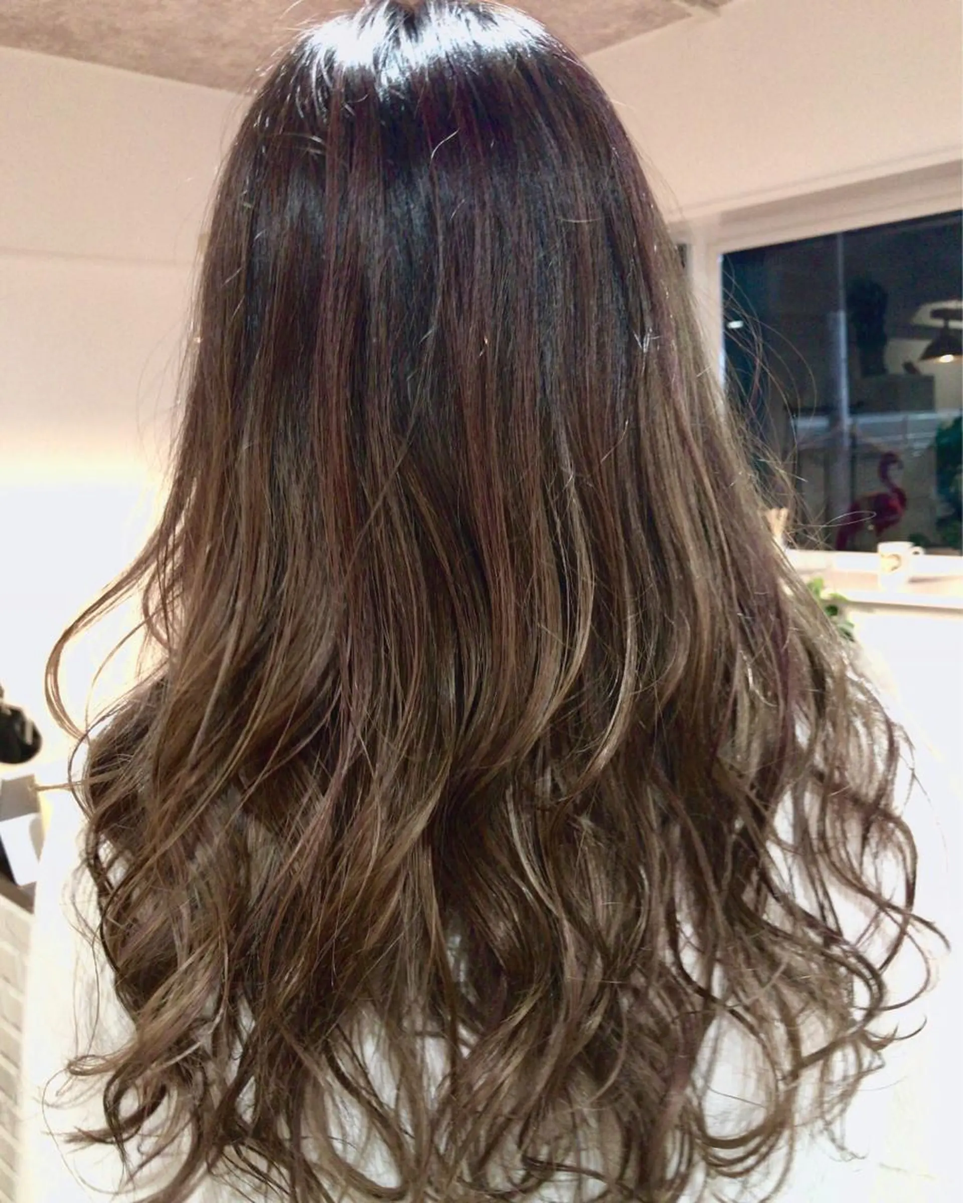 セミロング カラー デザインカラー レイヤーカット匠 イソザキノリユキのヘアスタイル