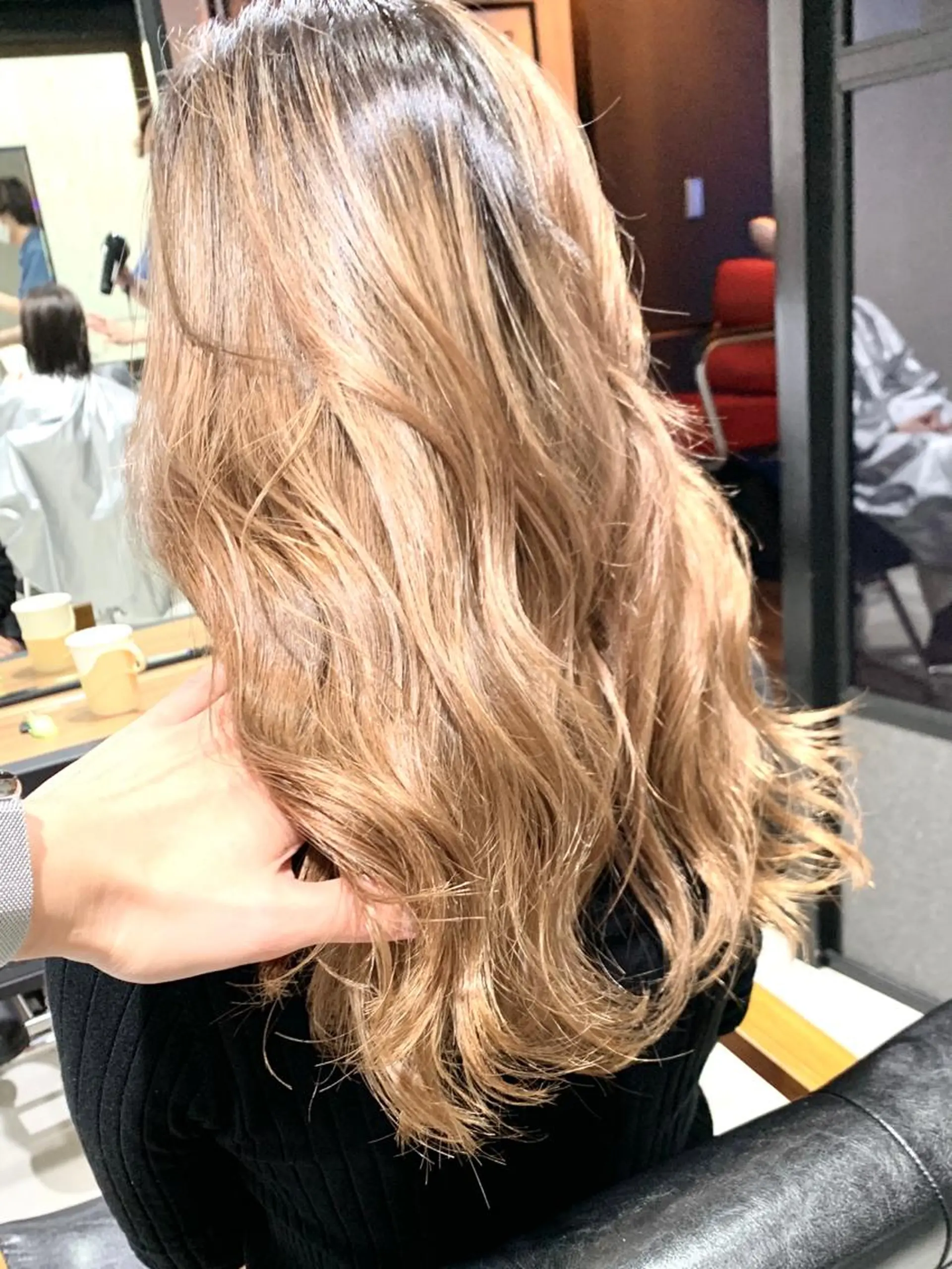 セミロング カラー ブリーチ カット ヘアカラー トリートメント 岡崎勇人/レイヤー/ 韓国/ケラチンTRのヘアスタイル