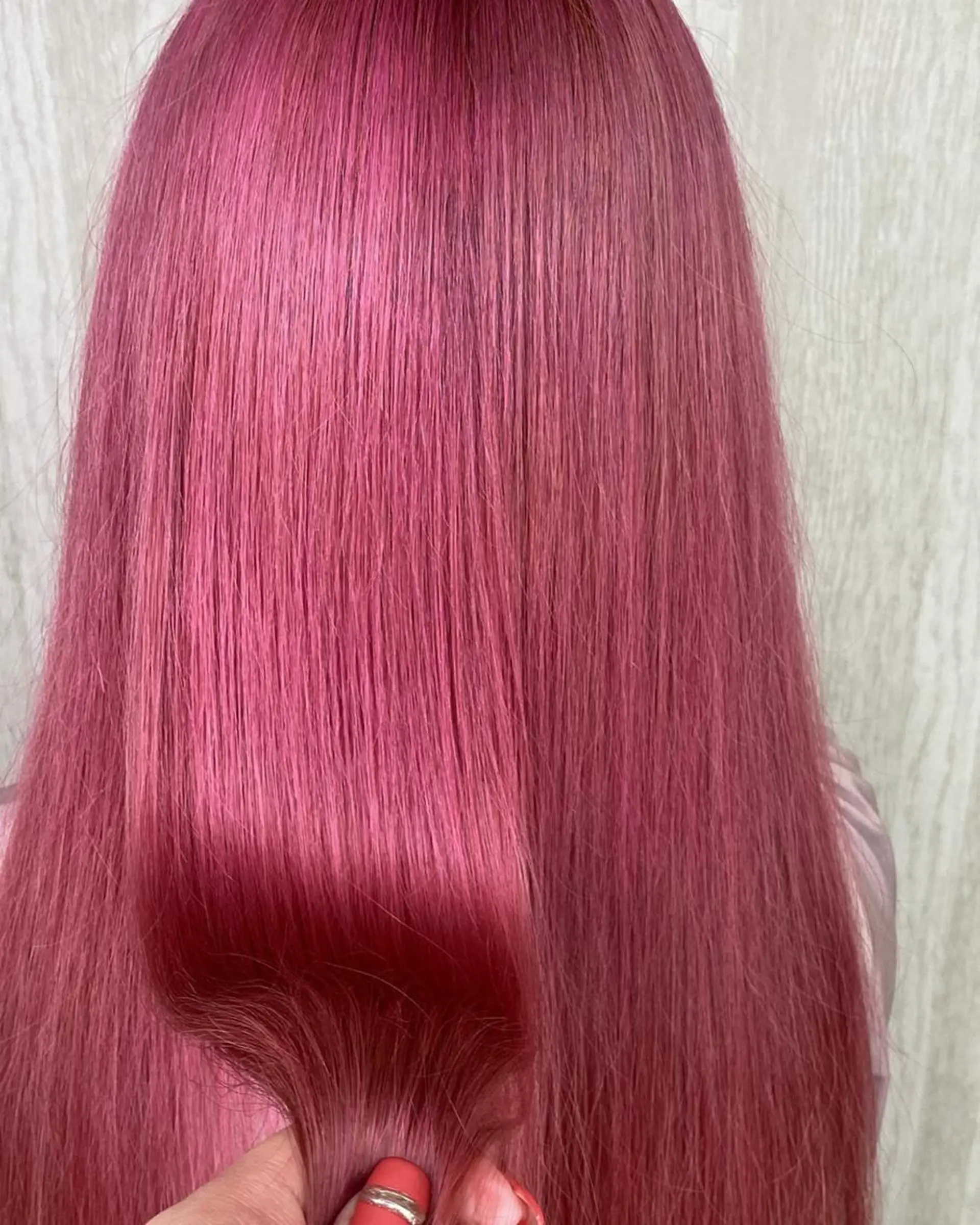 ロング カラー ブリーチ ハイトーンカラー ピンクカラー UNDER vr 【アンダーバー】のヘアスタイル