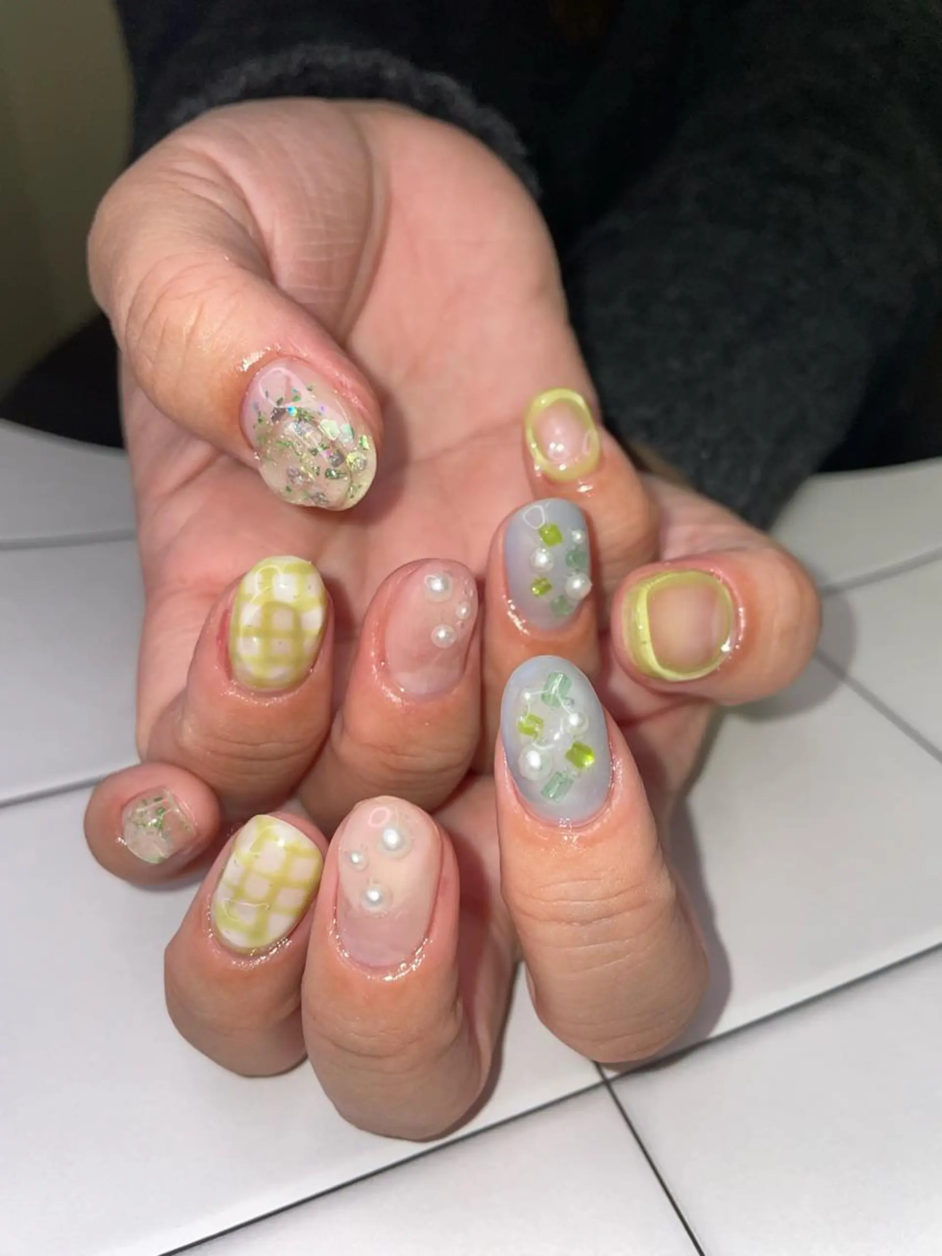 ネイル F. Lenaのネイルデザイン