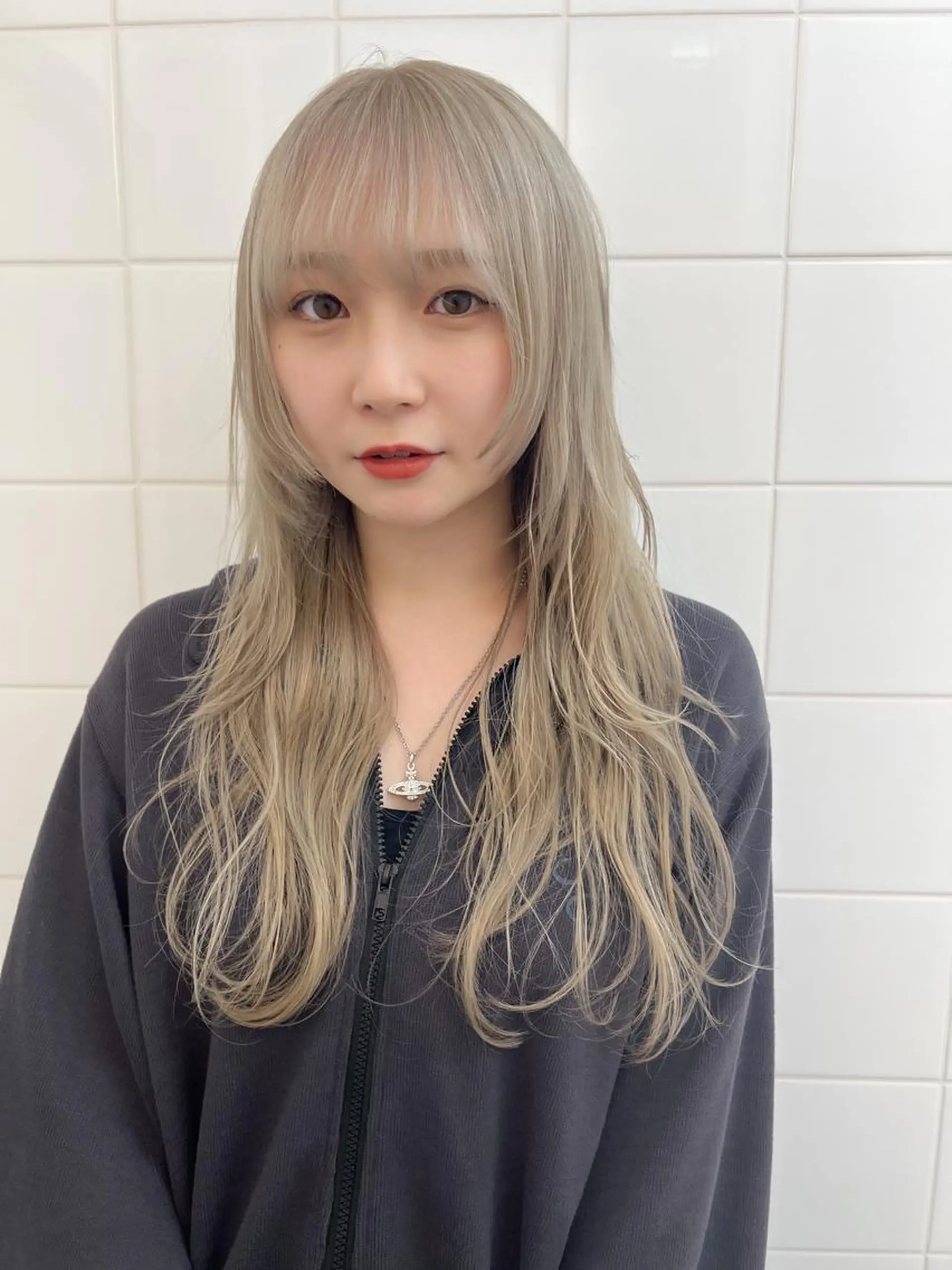 ロング カラー パーマ ヘアアレンジ 🧨ブリーチー×ボブ レイヤー💎じゅえるのヘアスタイル