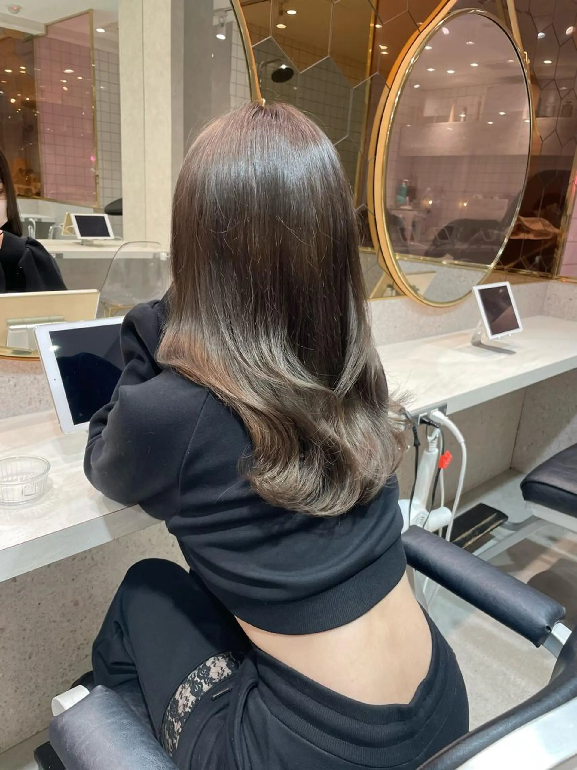 セミロング カラー カット ヘアカラー トリートメント 韓国ヘア🤍顔周り/ 髪質改善✨/林遼一郎のヘアスタイル