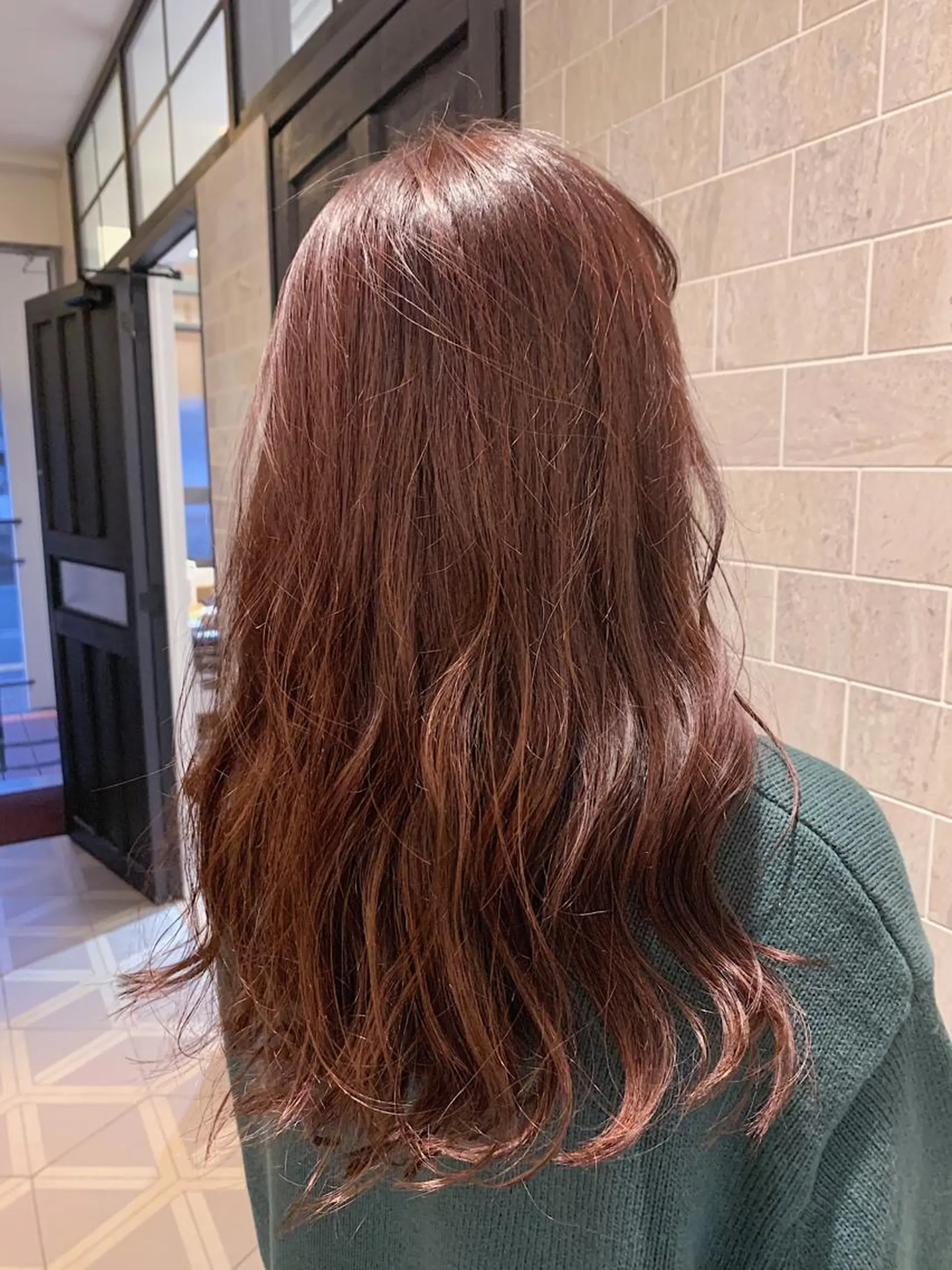 ミディアム カラー カット ヘアカラー トリートメント tasty priv ate gardenのヘアスタイル