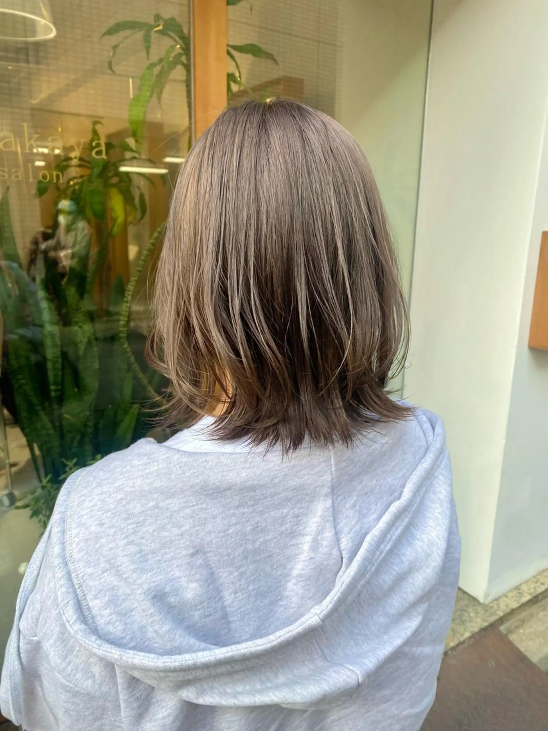 ミディアム カラー カット ヘアカラー トリートメント 安永 涼のヘアスタイル