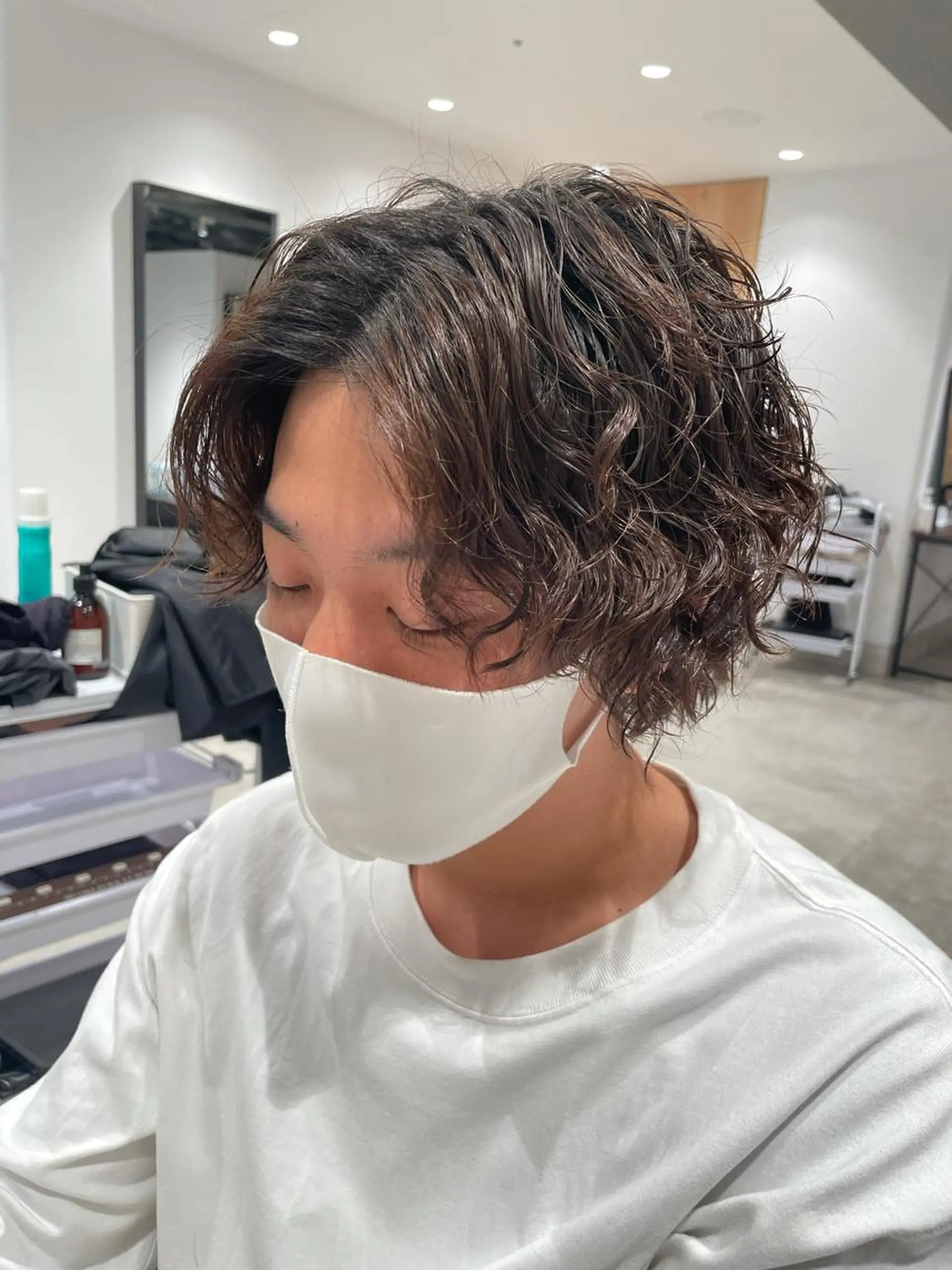 ショート カラー パーマ ヘアアレンジ メンズ カット ヘアカラー トリートメント ヘッドスパ ヘアセット パーソナルカラー合わ せたカラー🤍なつみのヘアスタイル