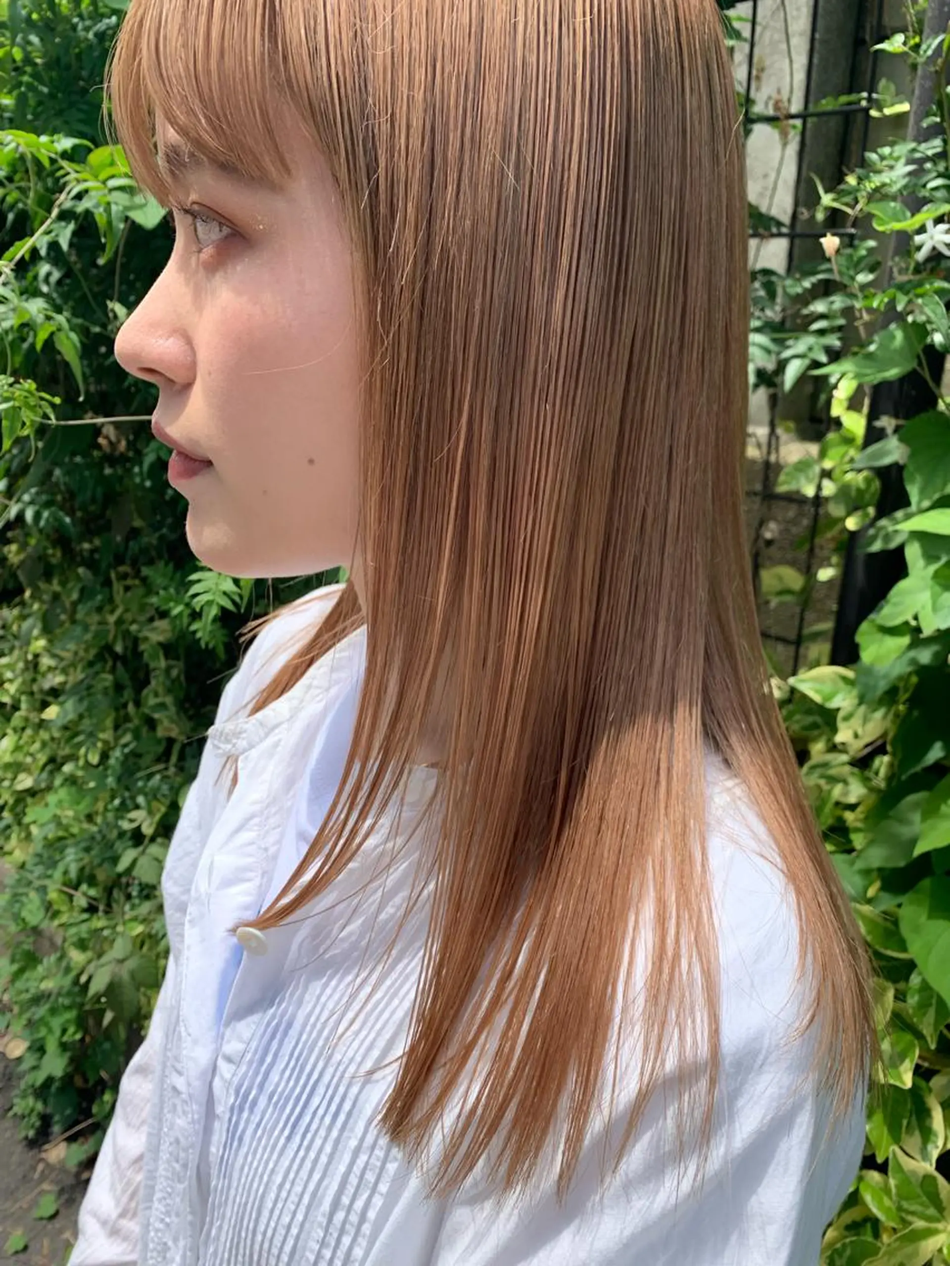 セミロング カット Asti blanche所属・ブリーチなしWカラー /地毛風/小林凪沙のヘアスタイル