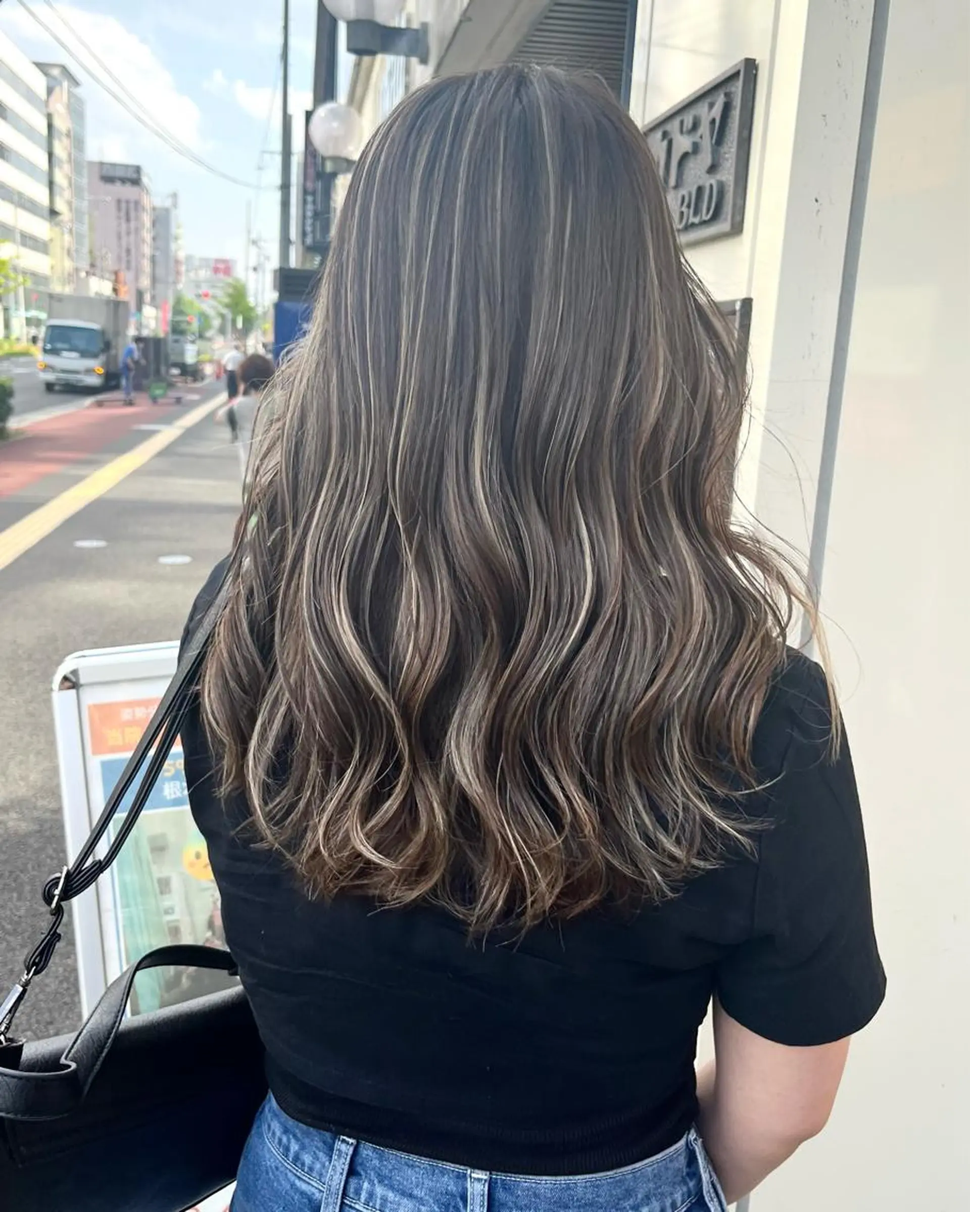 ロング カラー ハイライトカラー ハイライト KANA🎀韓国 🇰🇷ハイライトのヘアスタイル