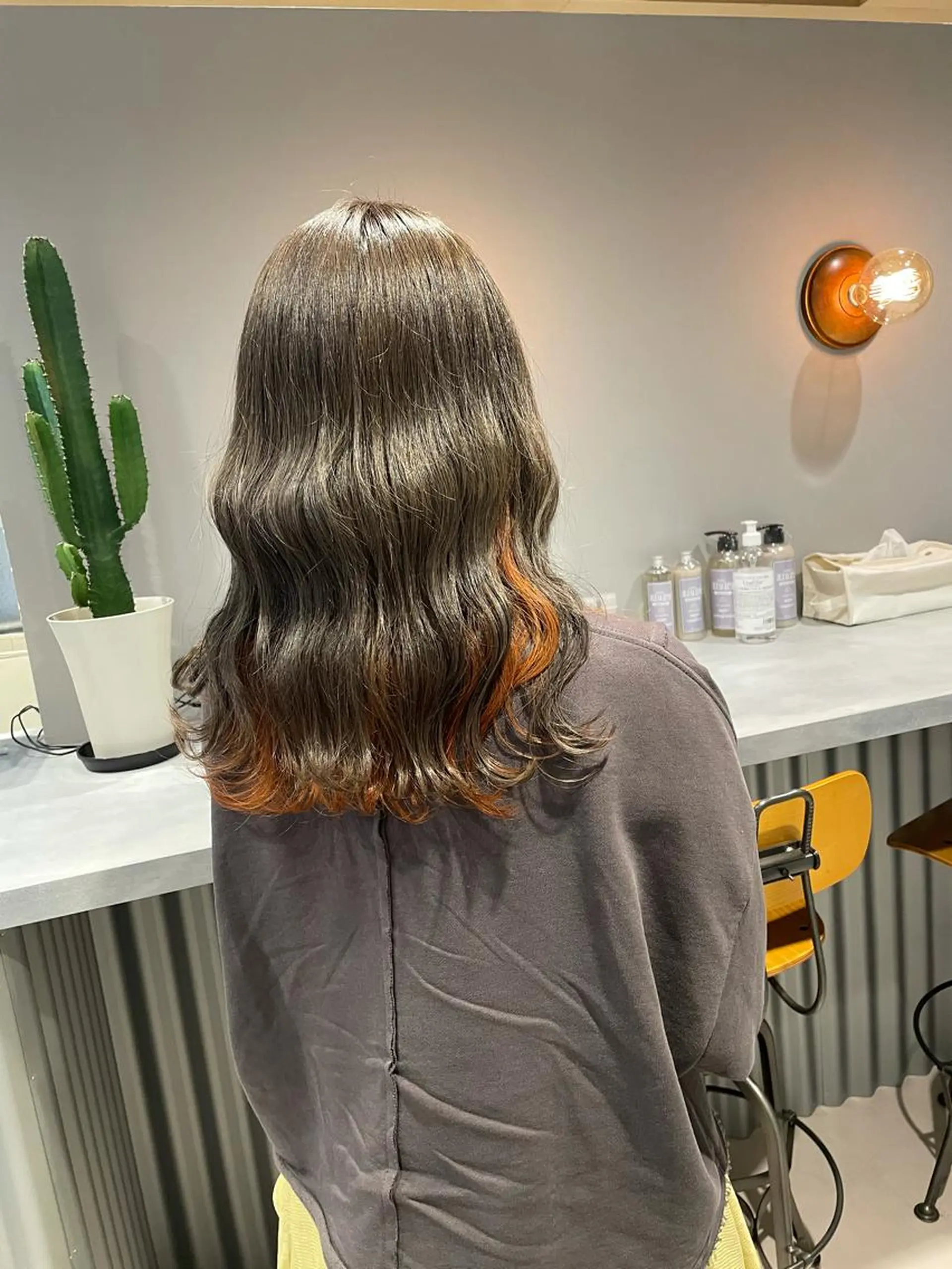 ロング ヘアカラー 【美容室が苦手な方 専問美容室】MIHOのヘアスタイル