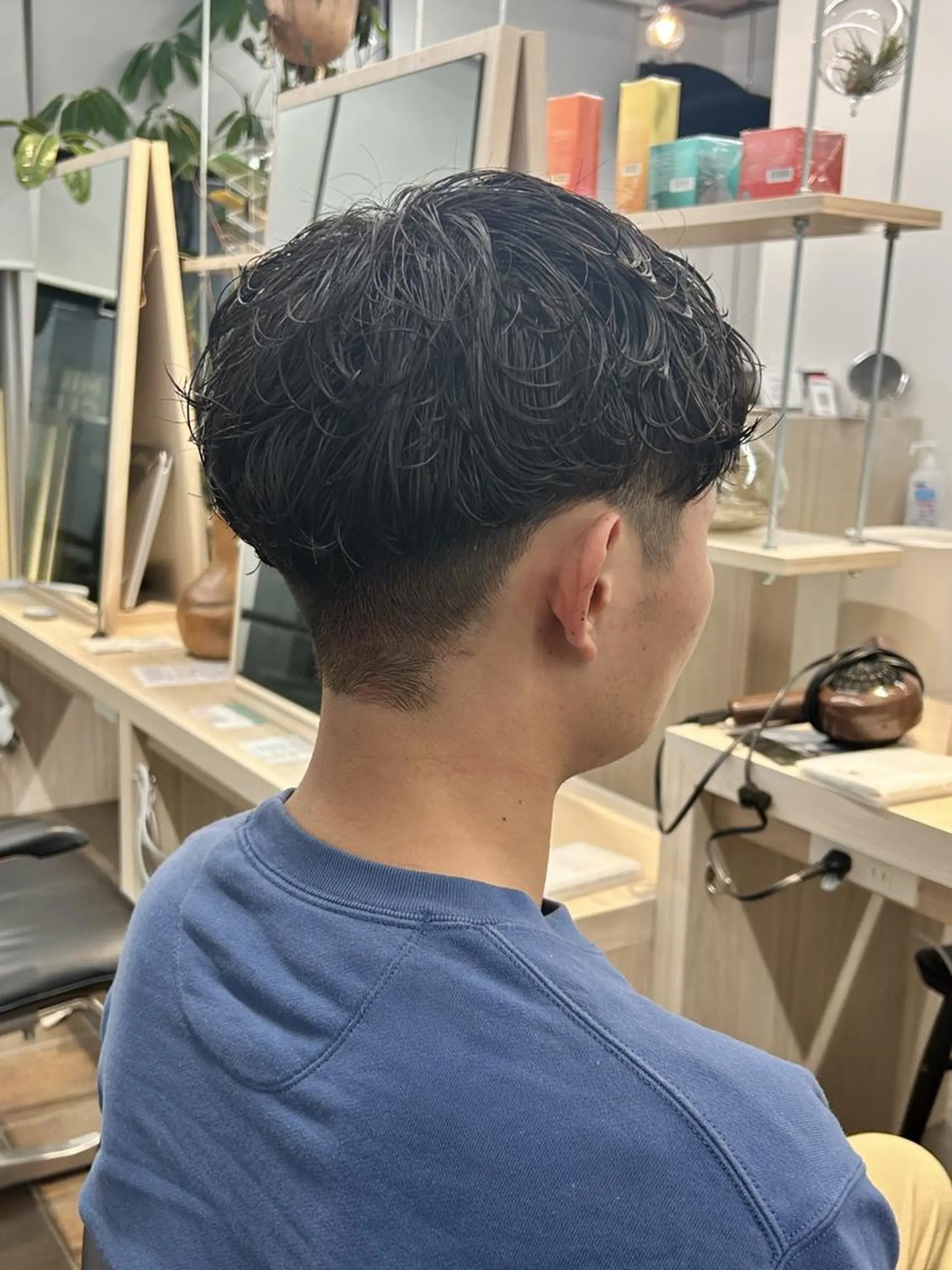 ショート メンズ パーマ メンズハイトーン メンズパーマ スペインカール スパイキーショート ツイストスパイラルパーマ カット パーマ メンズパーマ/ メンズカット/タクヤのヘアスタイル