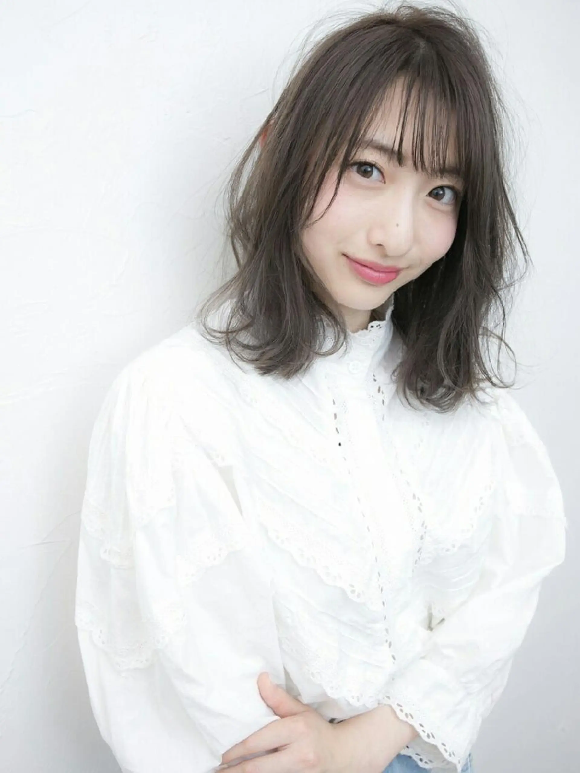 ミディアム 田辺 侑未のヘアスタイル