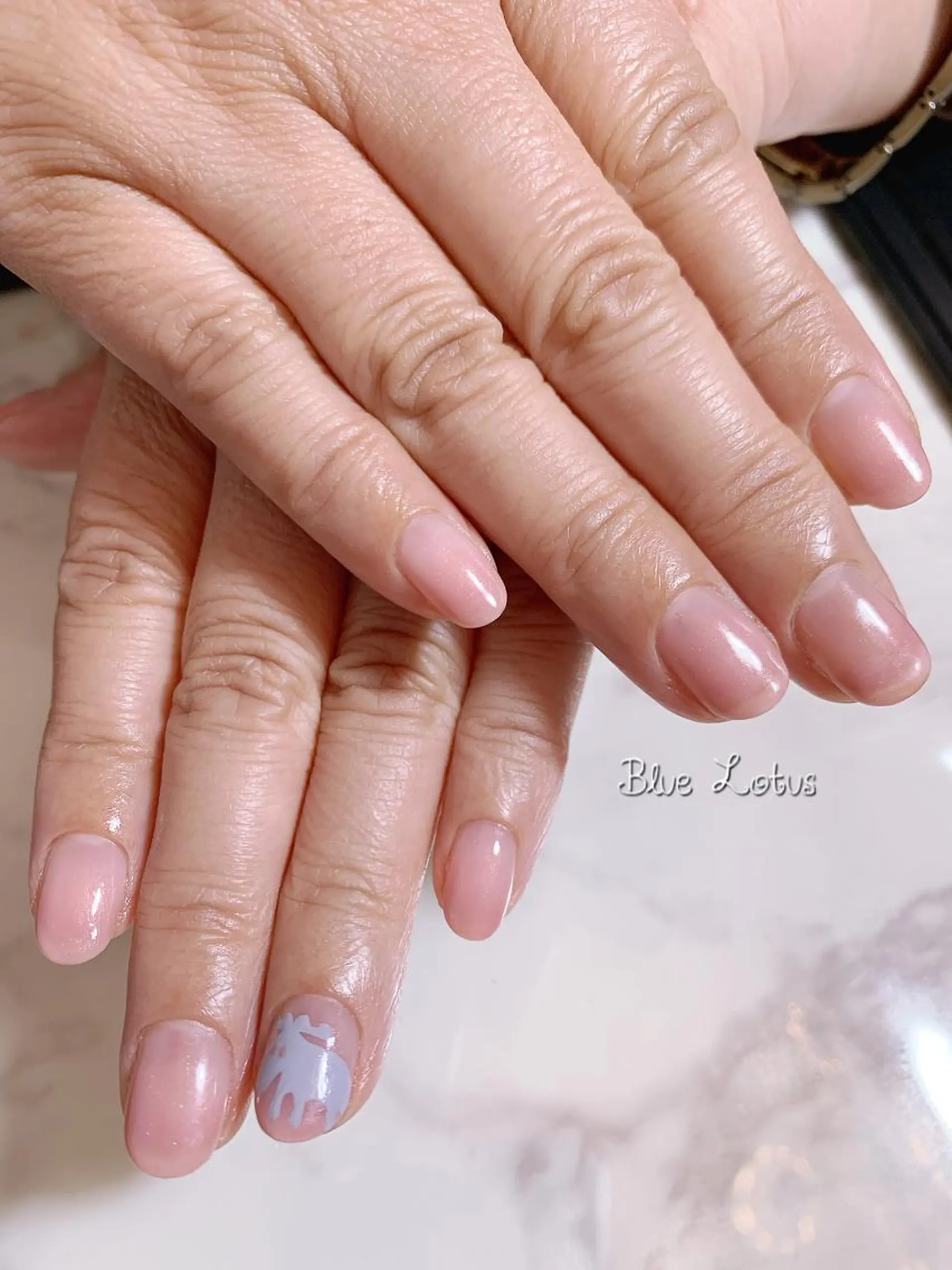 ネイル アートネイル ワンカラーネイル ハンドネイル 三浦 藍のネイルデザイン