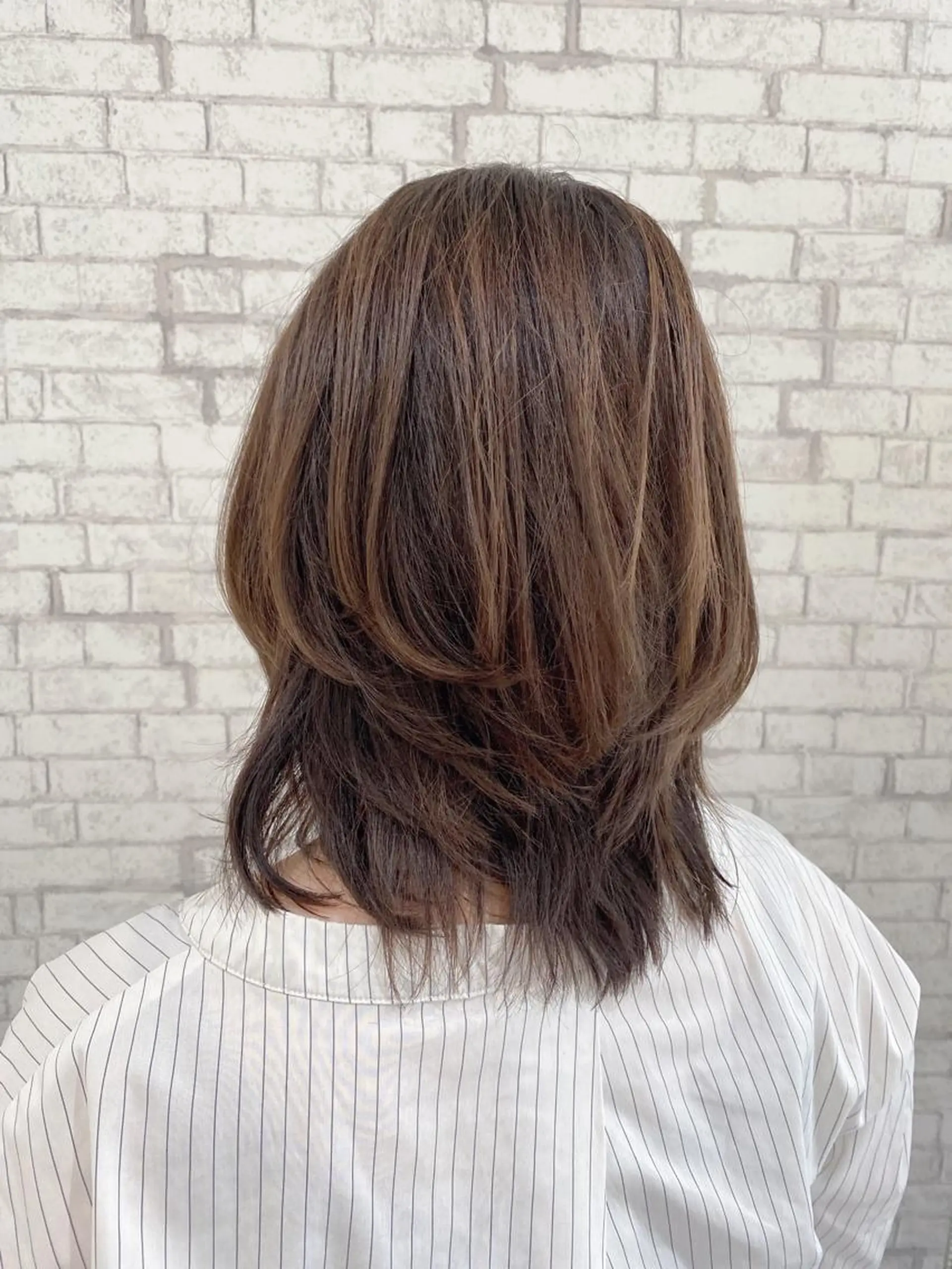 ミディアム カラー ヘアアレンジ カット ブリーチなし艶カラー 東家のヘアスタイル