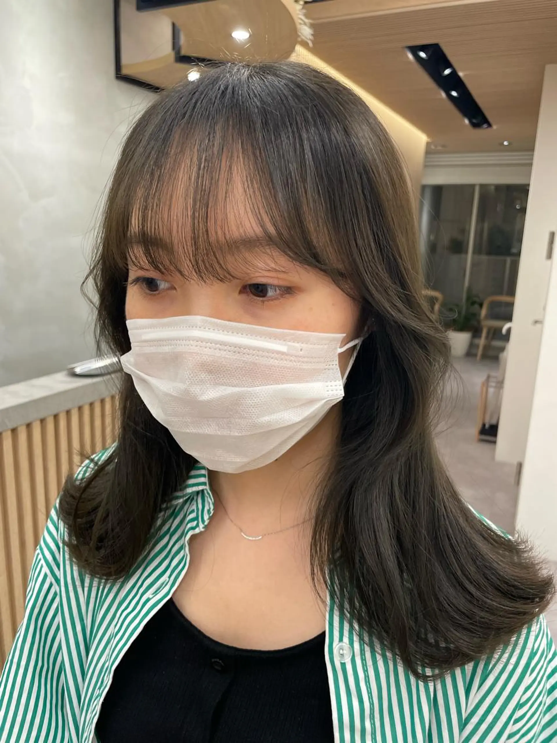 ミディアム カラー パーマ ヘアアレンジ グレージュ オリーブグレージュ オリーブグレー レイヤー縮毛矯正 ささきすずね💗のヘアスタイル