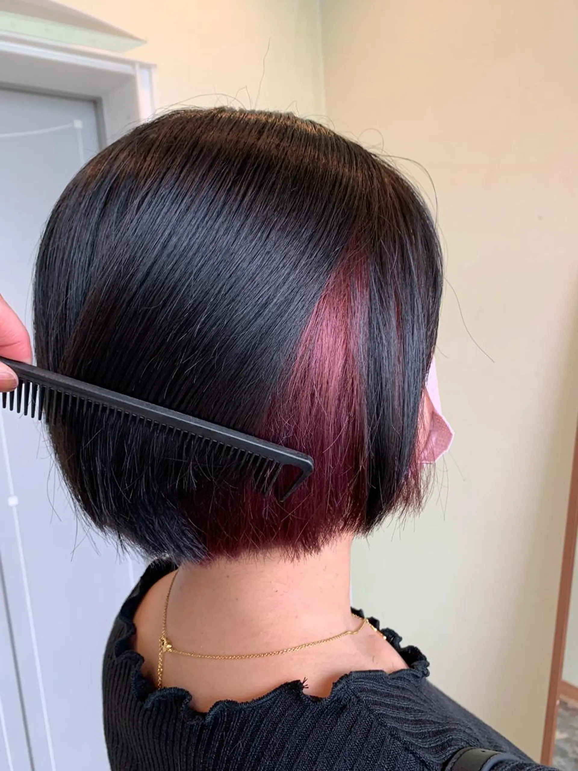 ショート カラー ブリーチ インナーカラー ピンクカラー ピンクパープル パープルカラー ヘアカラー yuri🌼 NUMBER 天王寺のヘアスタイル